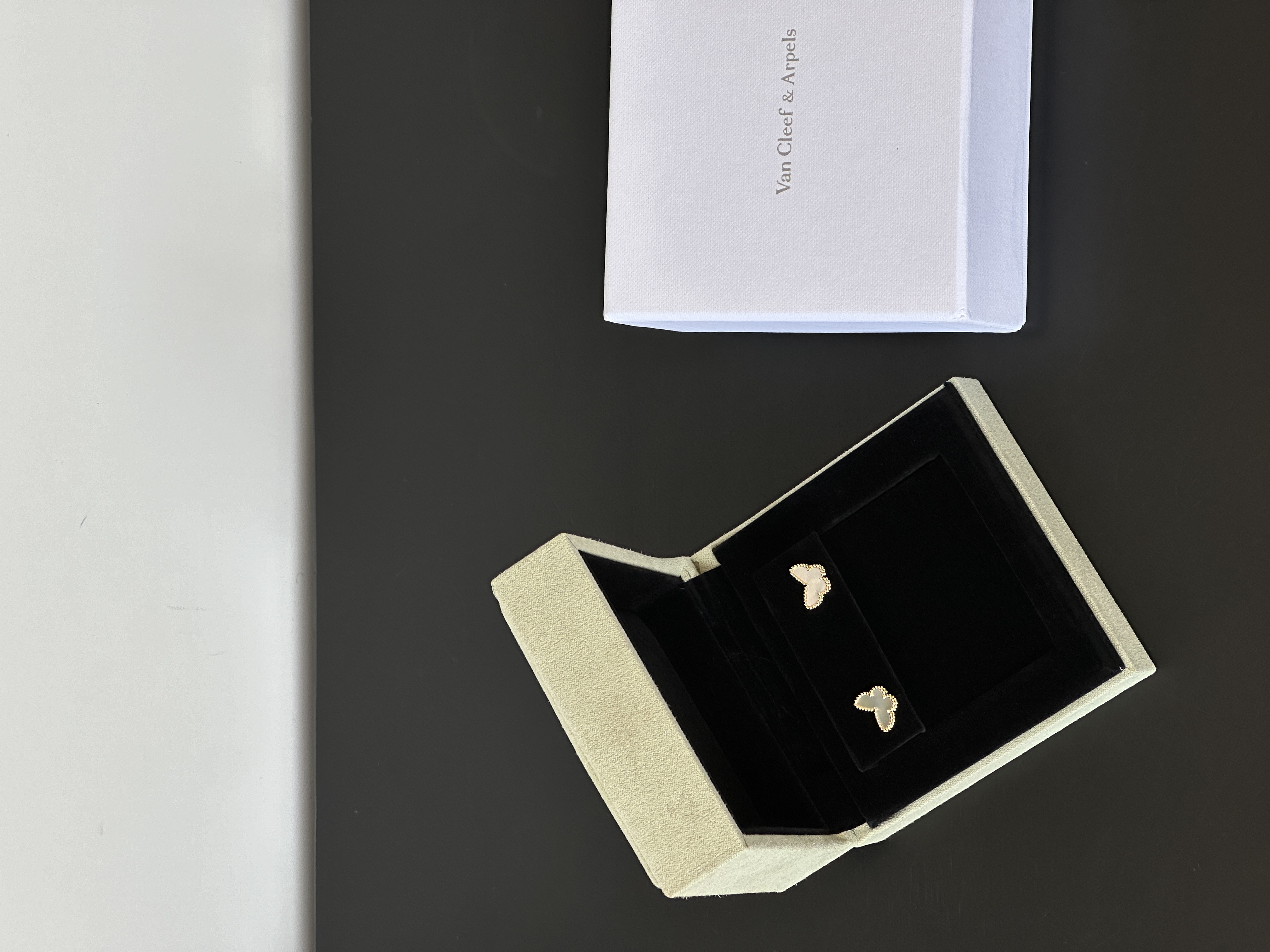 Van Cleef & Arpels Sweet Alhambra Papillon