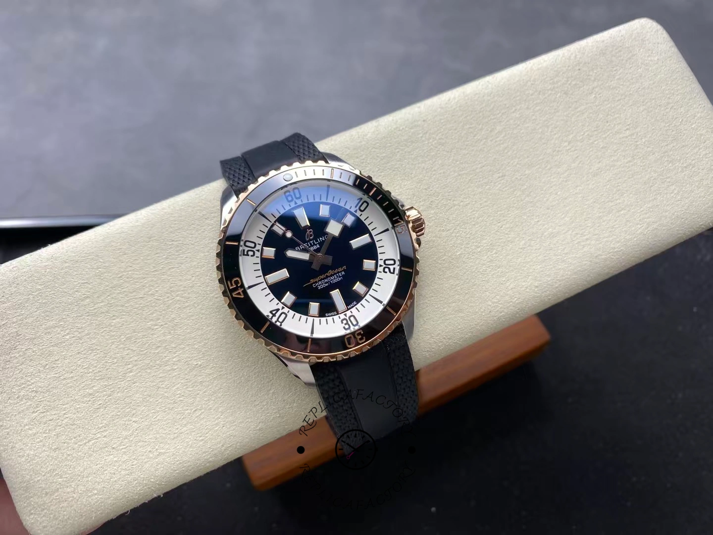 Breitling Superocean Steel & Rose Gold Men's Watch U17375211B1S1 Replica Automatic 42mm