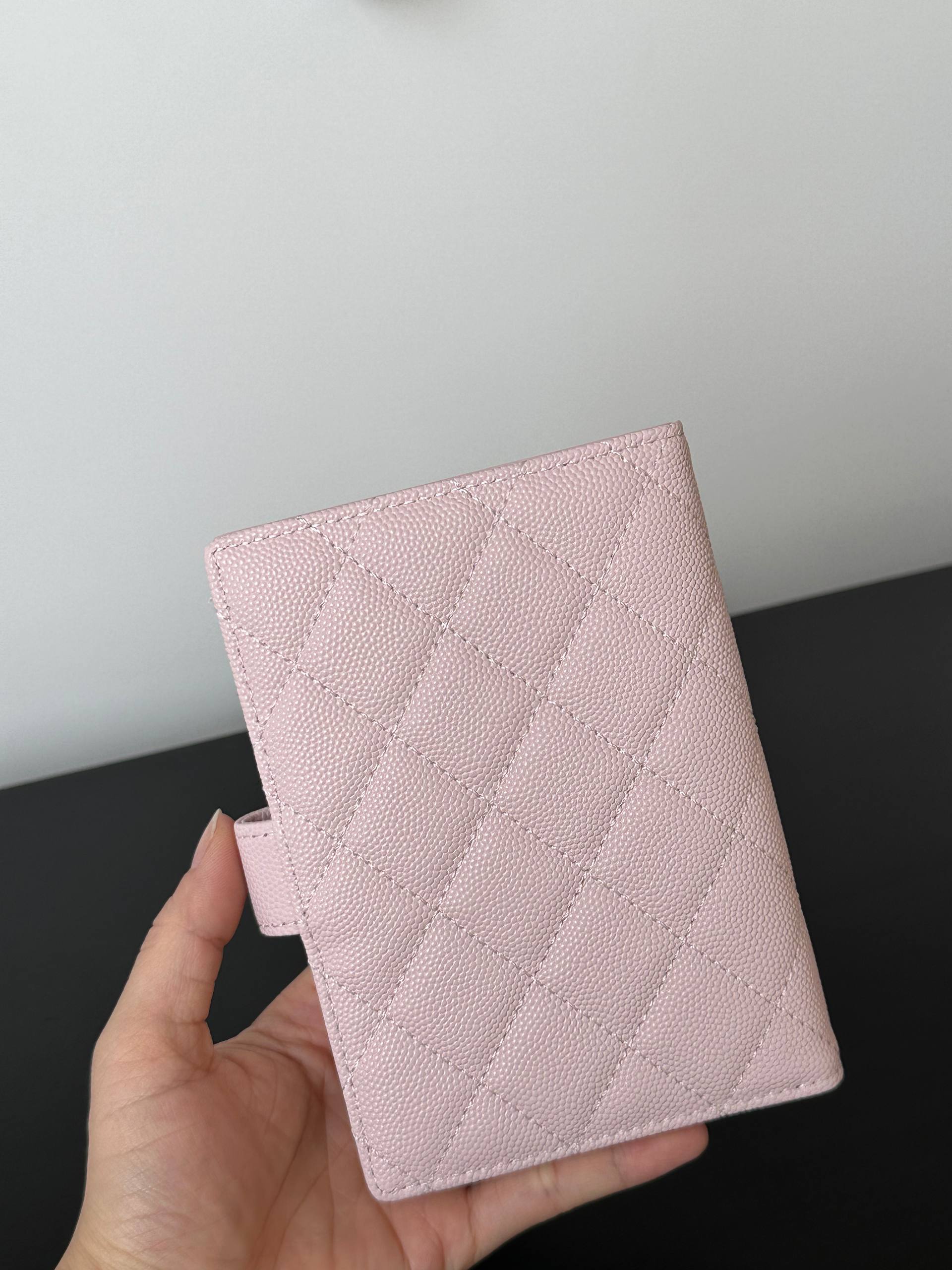 Chanel Caviar Quilted CC Snap Bifold Wallet / Agenda Cover