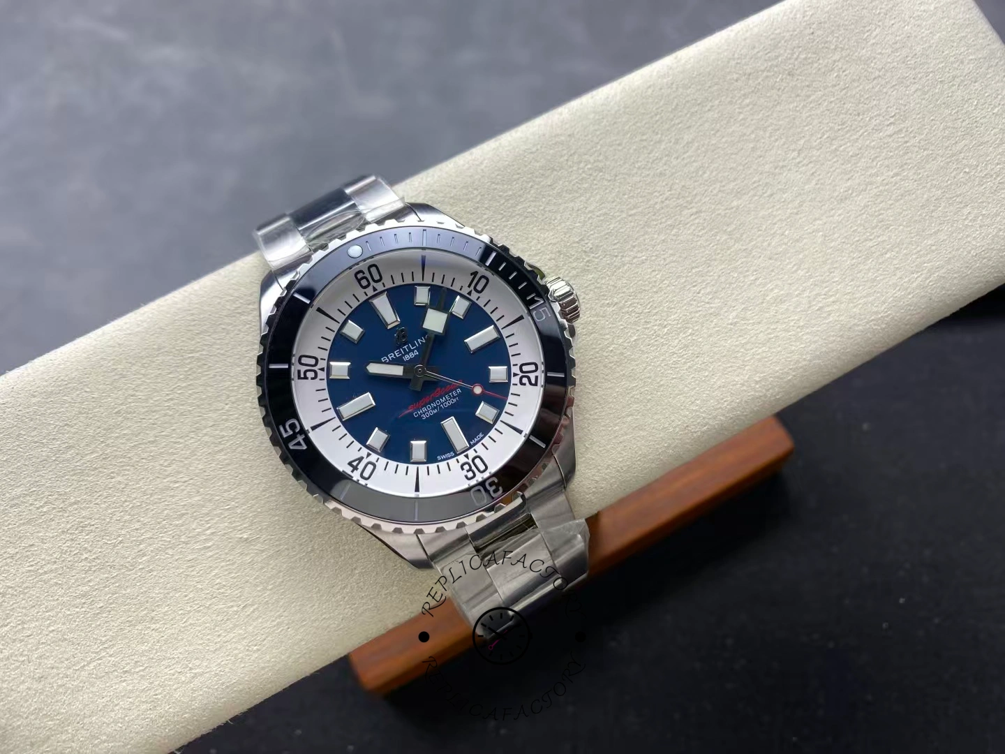 Breitling Superocean Automatic 44 Dark Blue Dial A17376211C1A1 Replica Luxury Watch