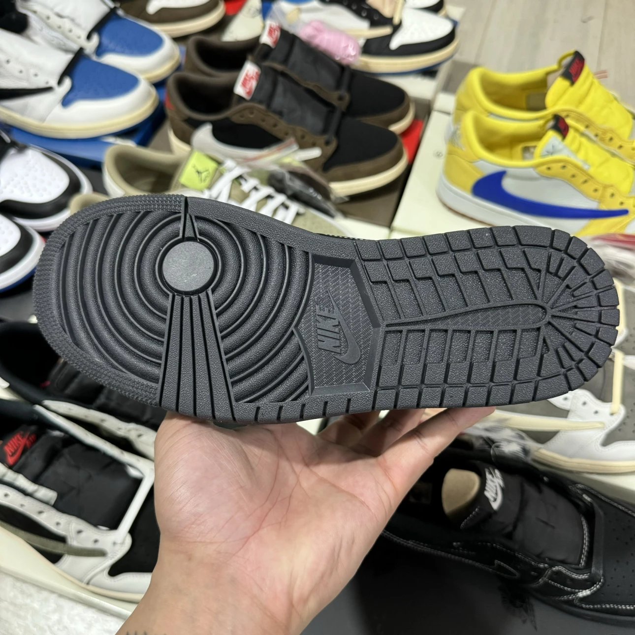 Air Jordan 1 Travis Scott Retro Black Phantom All Black