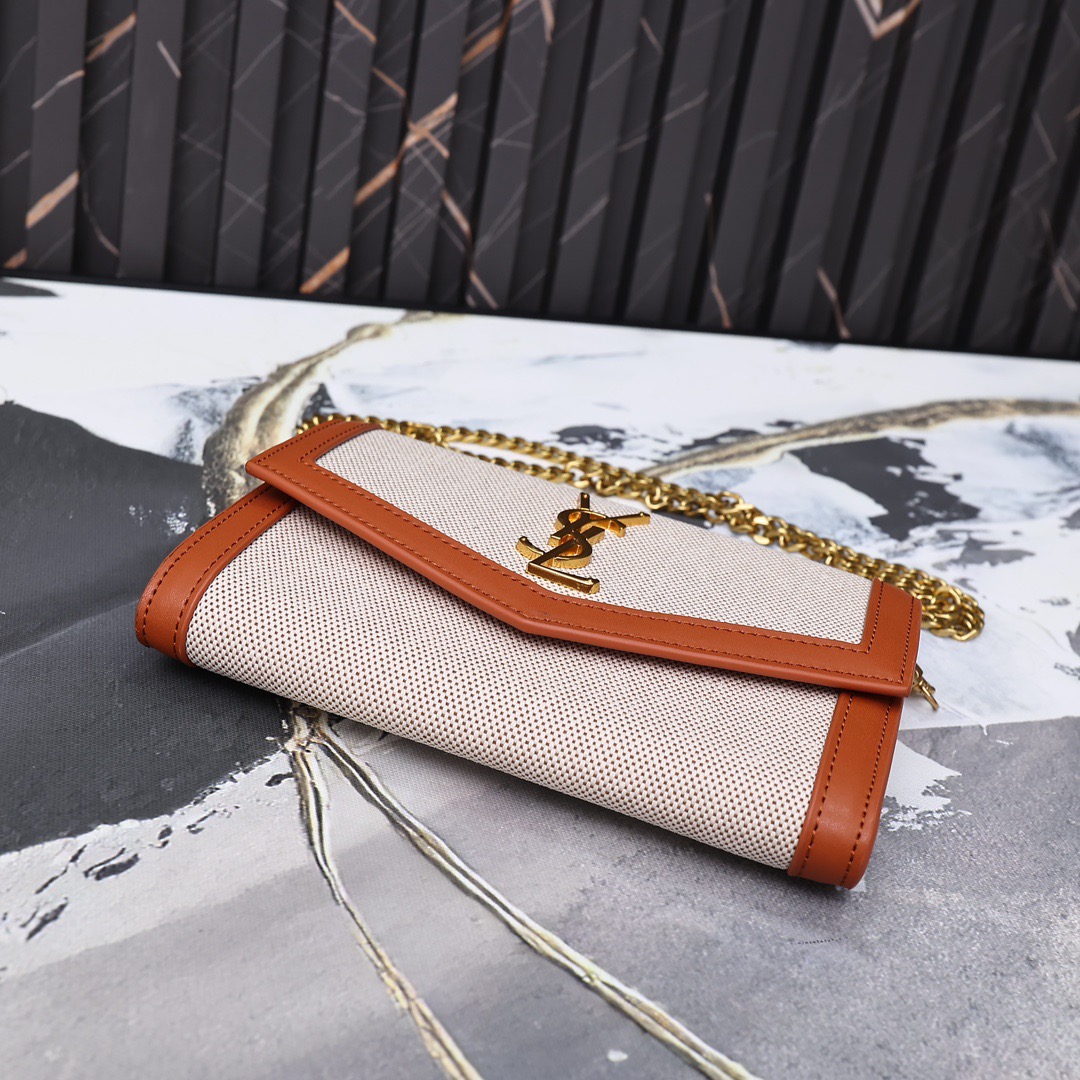 YSL Saint Laurent Genuine Leather Envelope Clutch Saffiano Leather Shoulder Bag