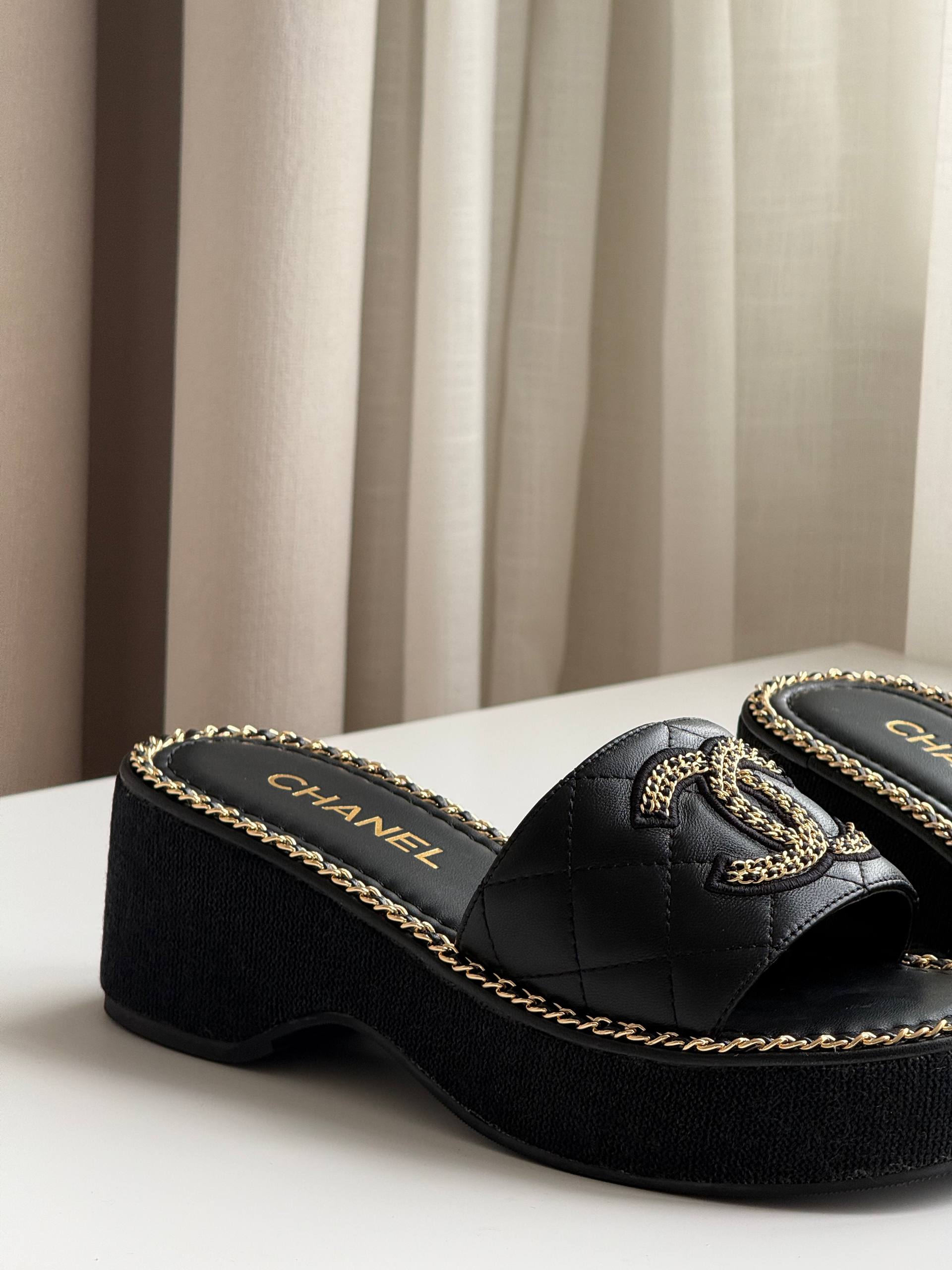 CHANEL Quilted Leather CC Logo Chain-Trim Wedge Slide Sandals