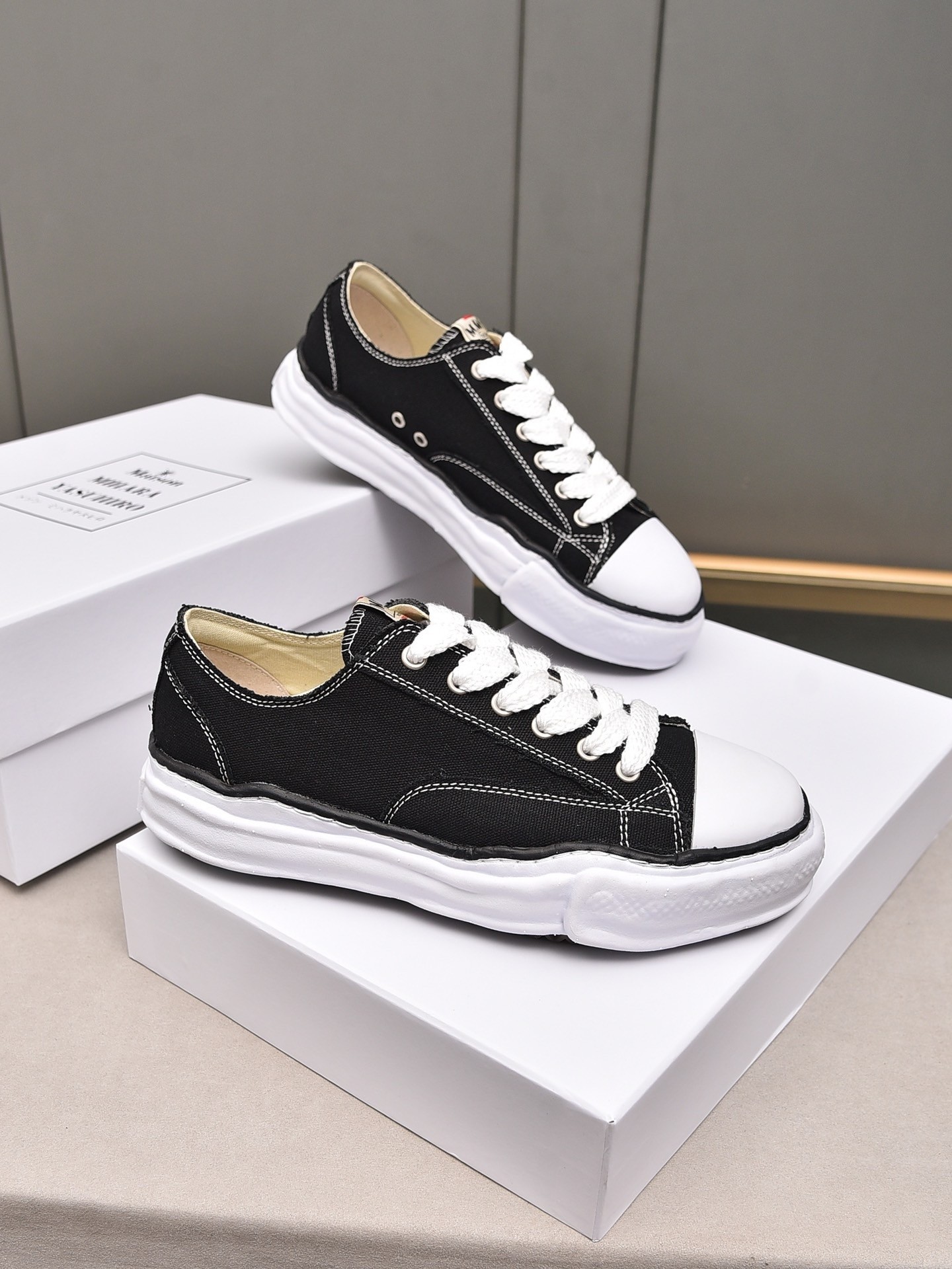 Maison Mihara Yasuhiro Peterson Low Sneaker