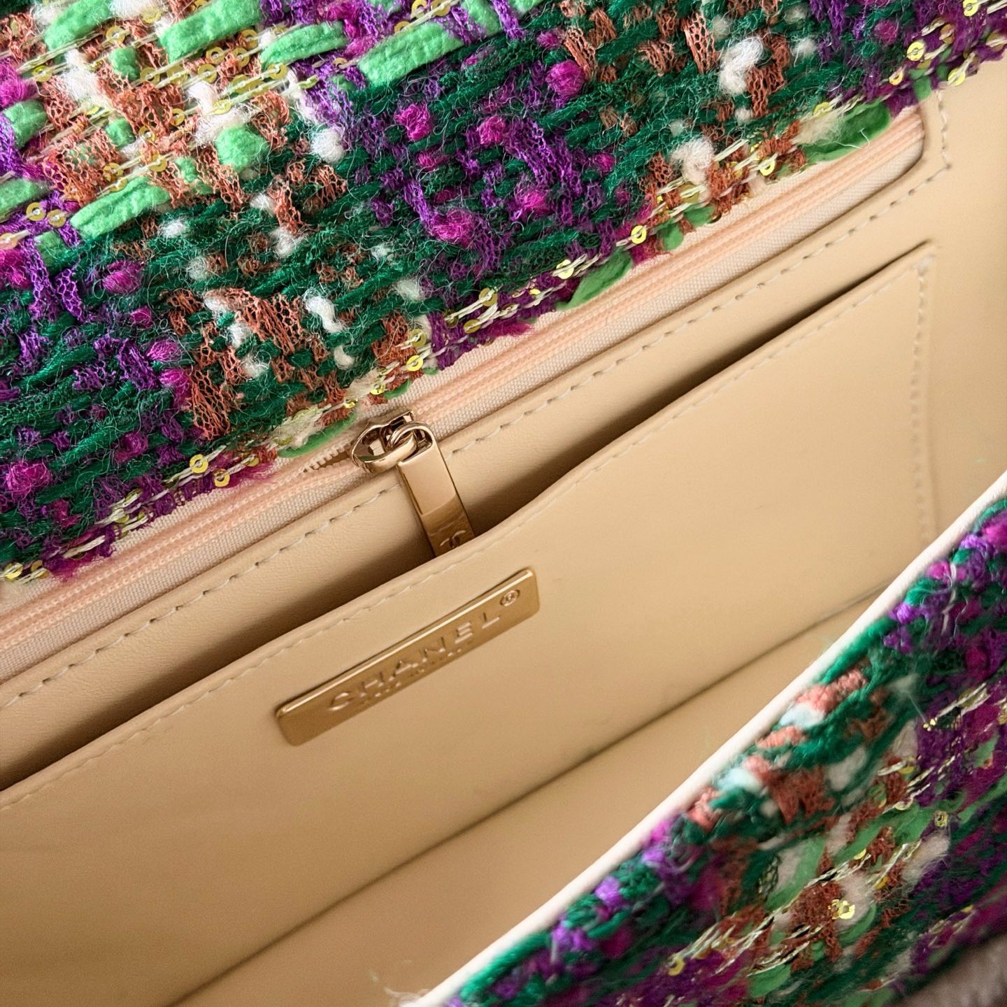 LARGE FLAP BAG MULTICOLOR 25X16CM