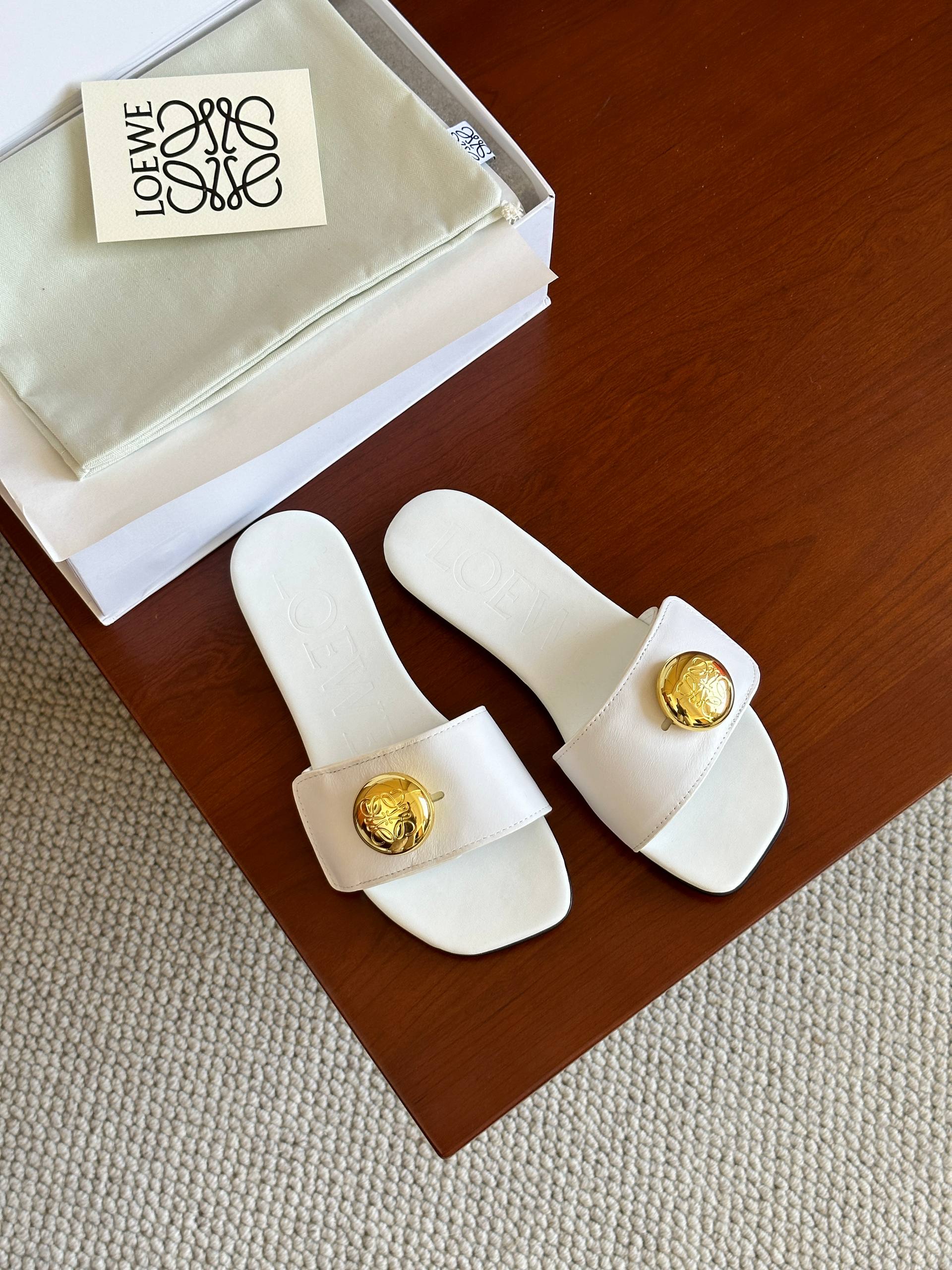 Loewe White Smooth Lambskin Anagram Ornament Slide Sandals
