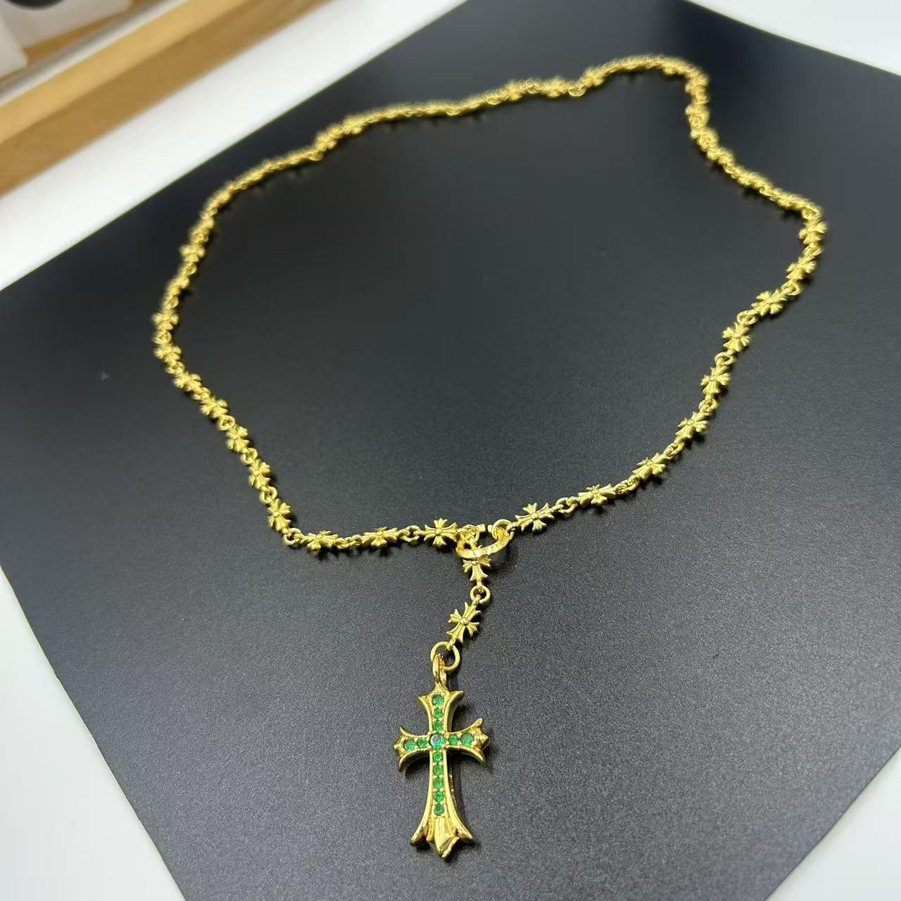 CHROME HEARTS 22K GOLD GREEN DIAMOND CROSS Y-SHAPED NECKLACE