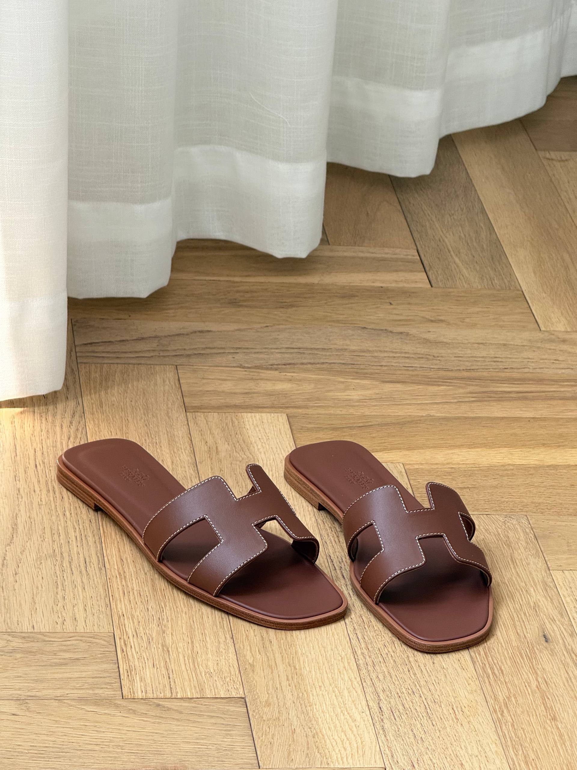 Hermès Oran Sandals