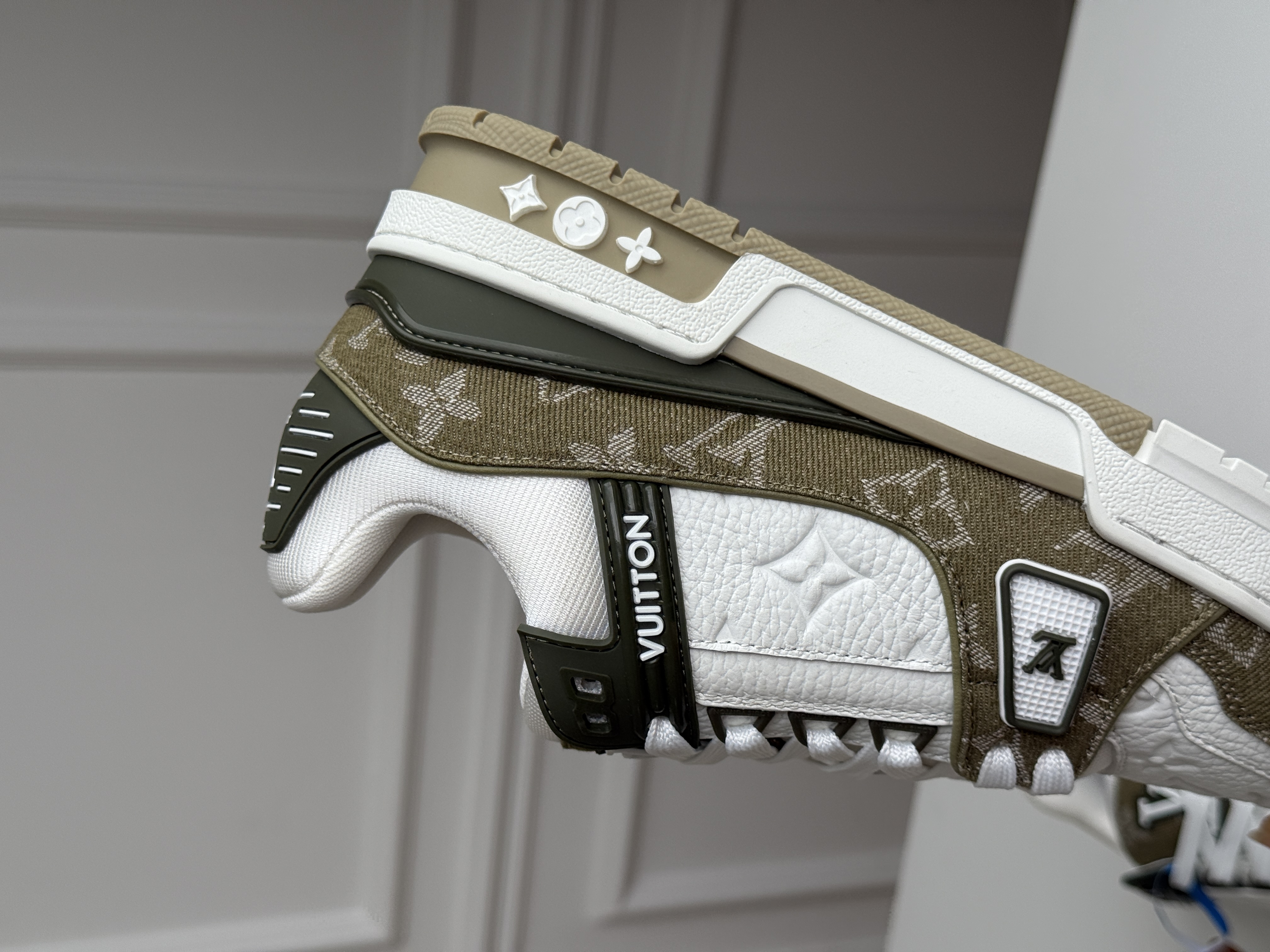 Louis Vuitton LV Trainer Low-Top Sneakers