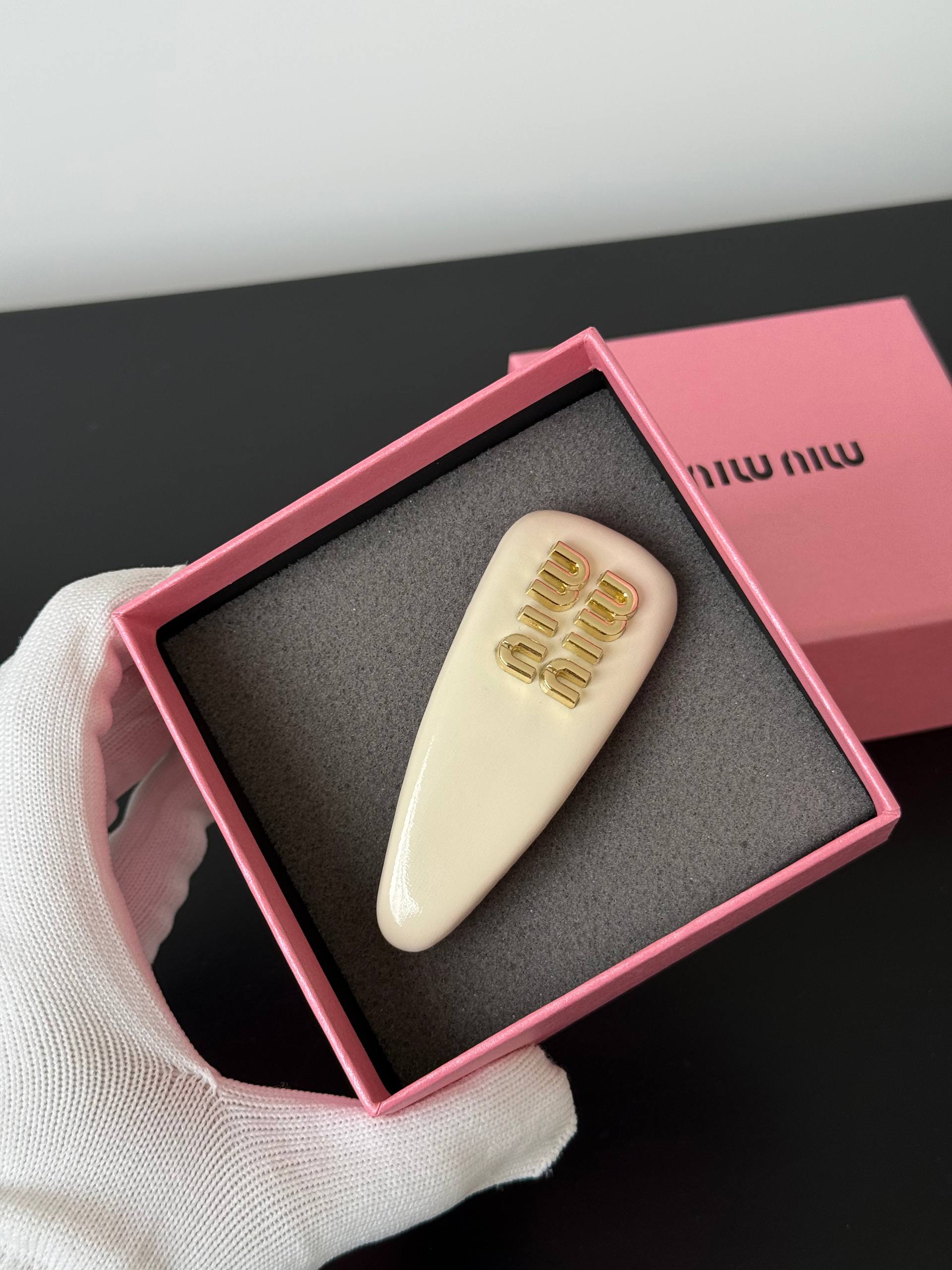 Miu Miu Enamel Logo Hair Clip