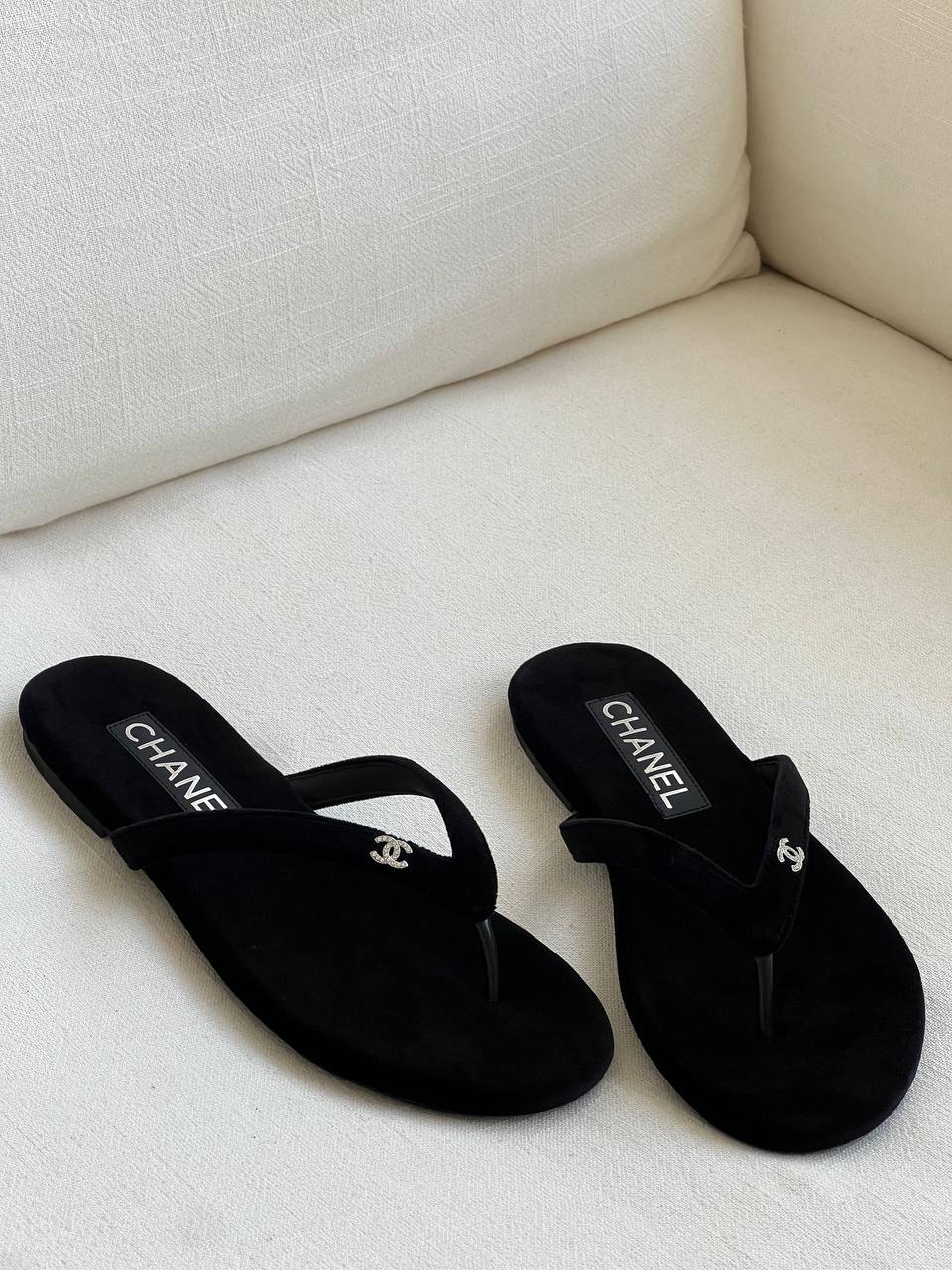 CHANEL CC Crystal-Embellished Suede Flip-Flops