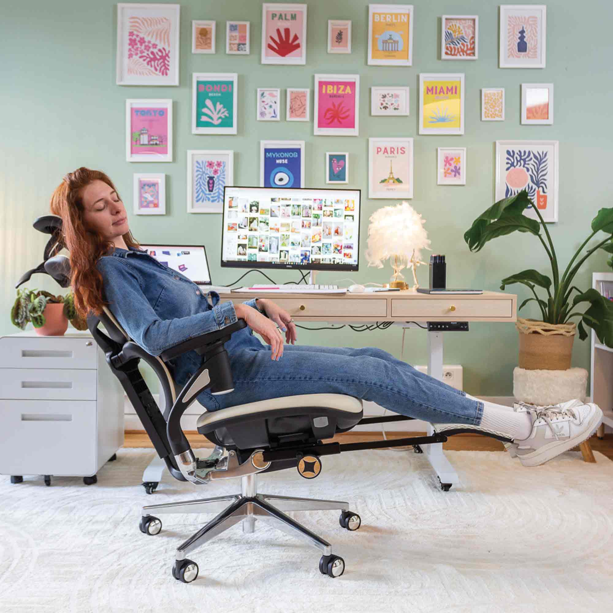 Chaise ergonomique de bureau - TERRANA PREMIUM Blanche en cuir reconstitué