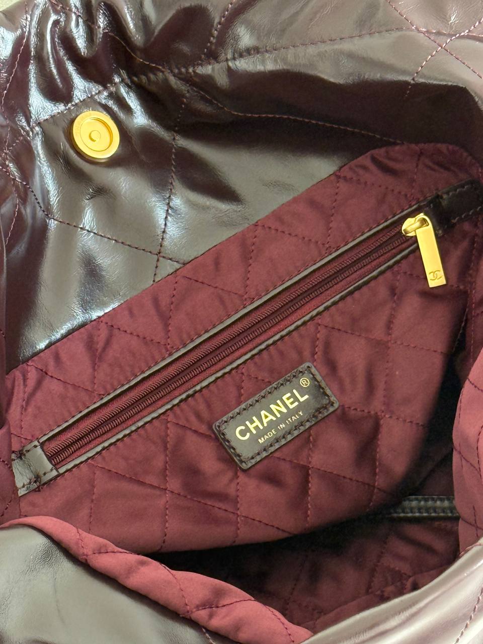 CHANEL 22 Large Tote Bag in Dark Brown Shiny Calfskin