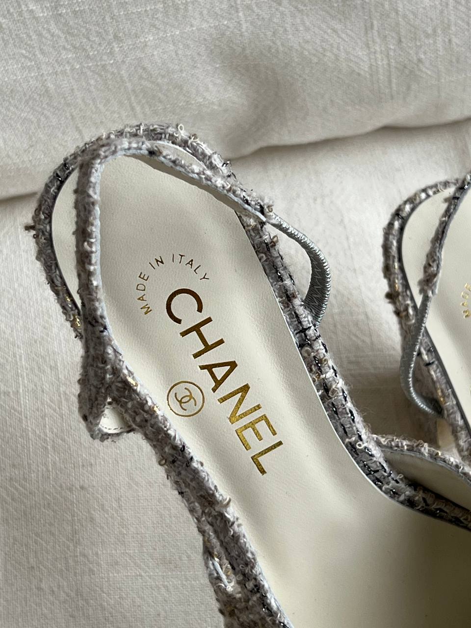 Chanel Grey Silver Tweed & Off-white Leather Slingback Block Heel Pumps