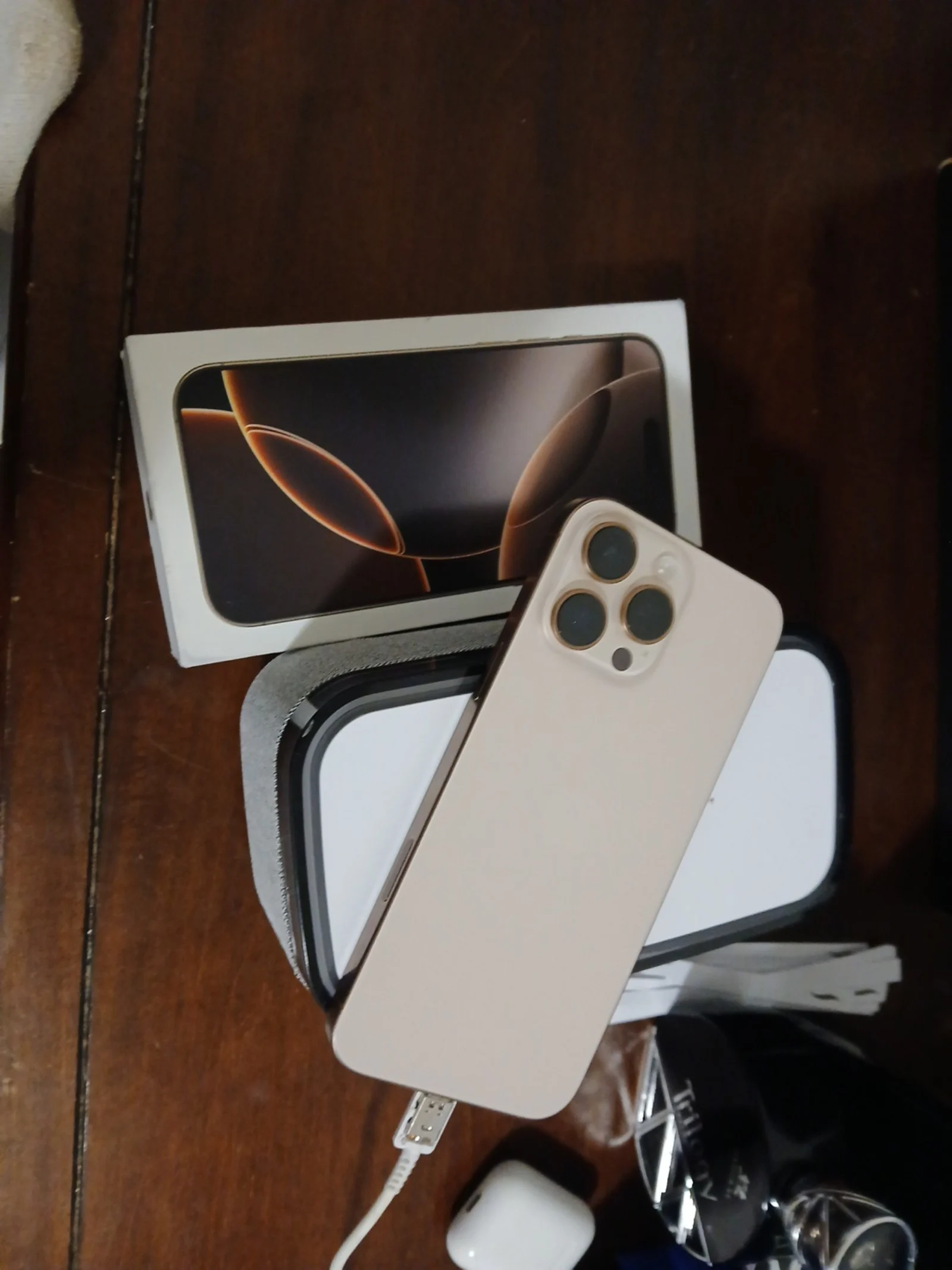 IPhone 16 pro max will add gen 1 airpods 0Y5EL