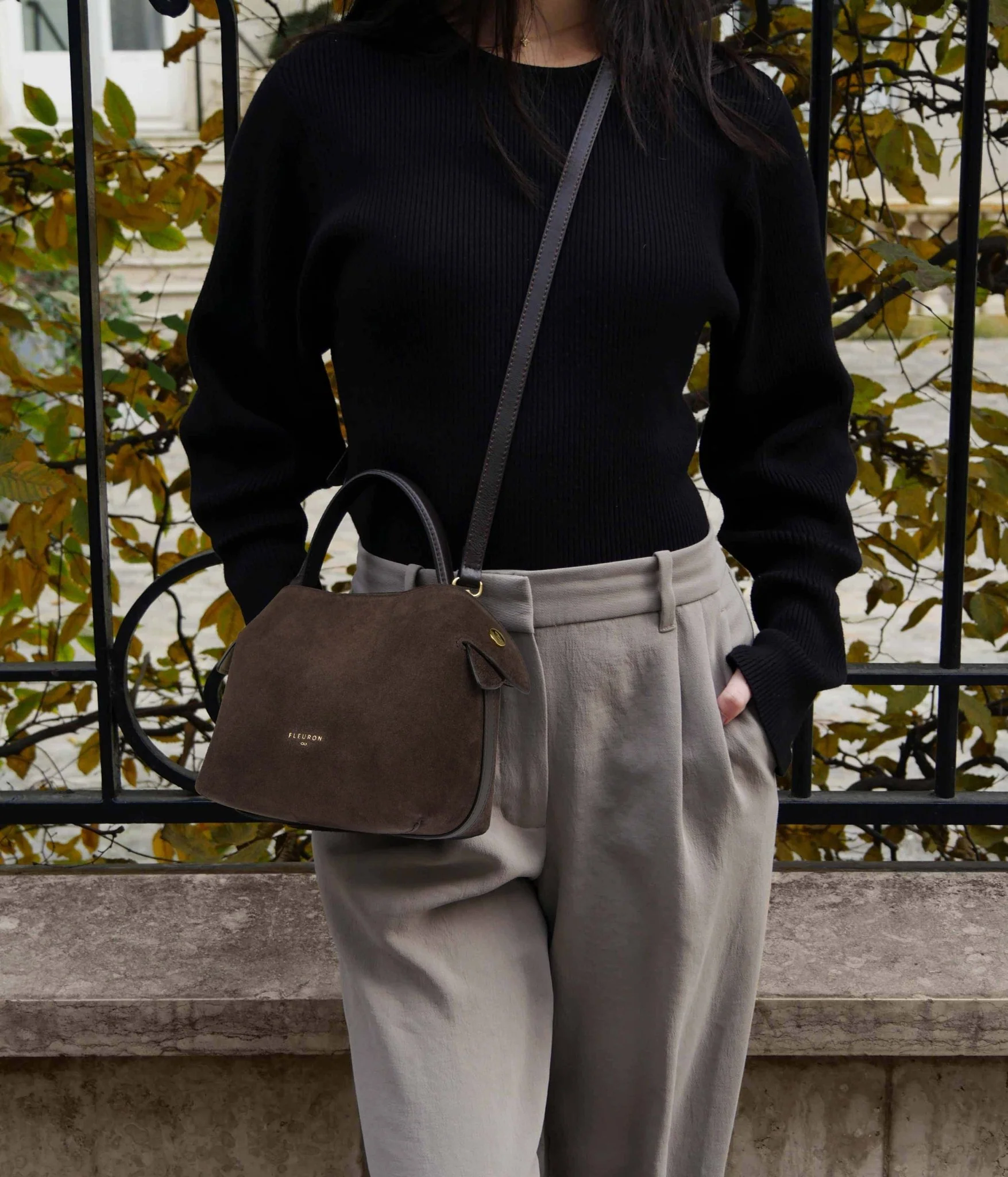 Mini Swann | Suede Moka