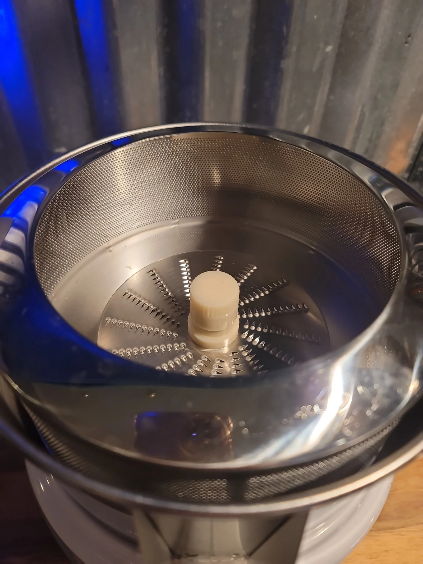 WARING brand Professional Juice Extractor I0VDM