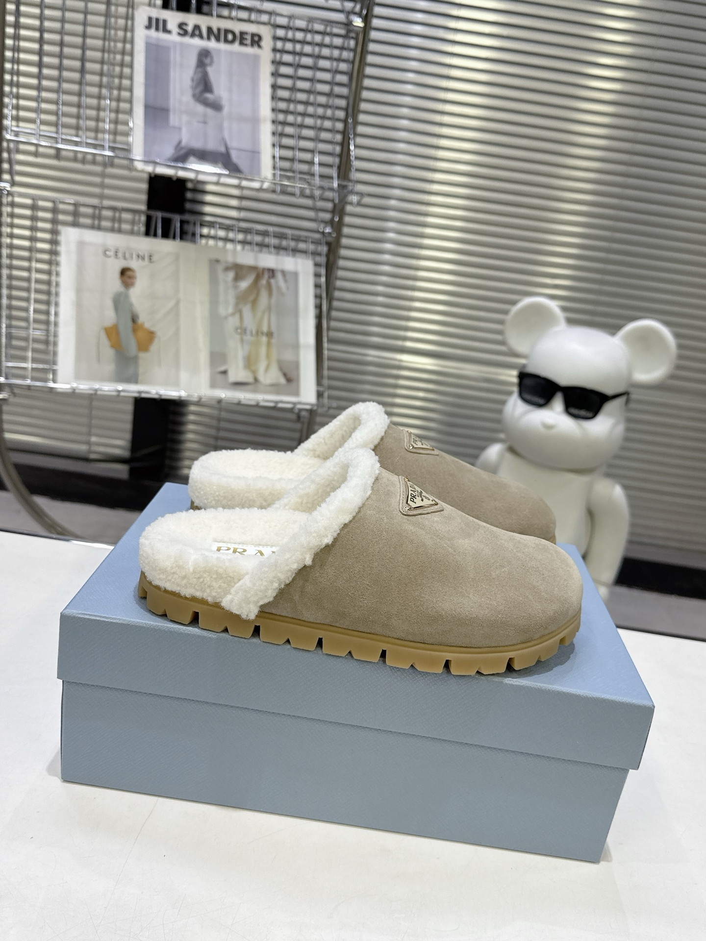Prada shearlina-lined Suede Mules