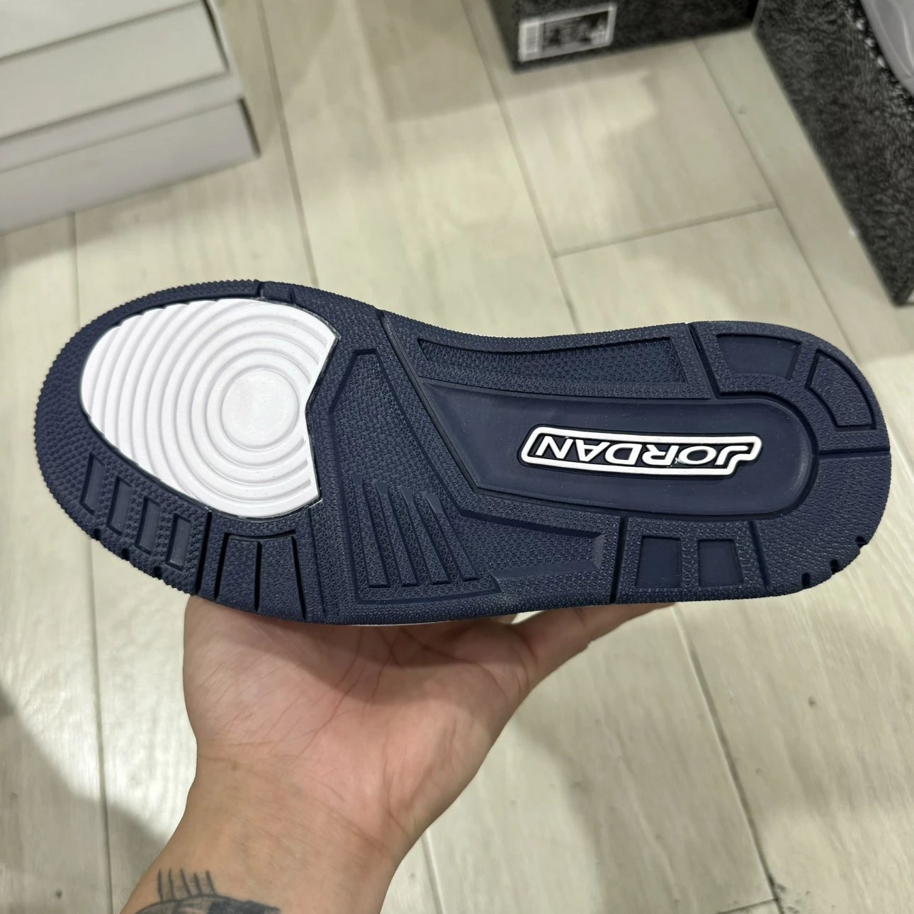 Air Jorden 2 Navy & White Color