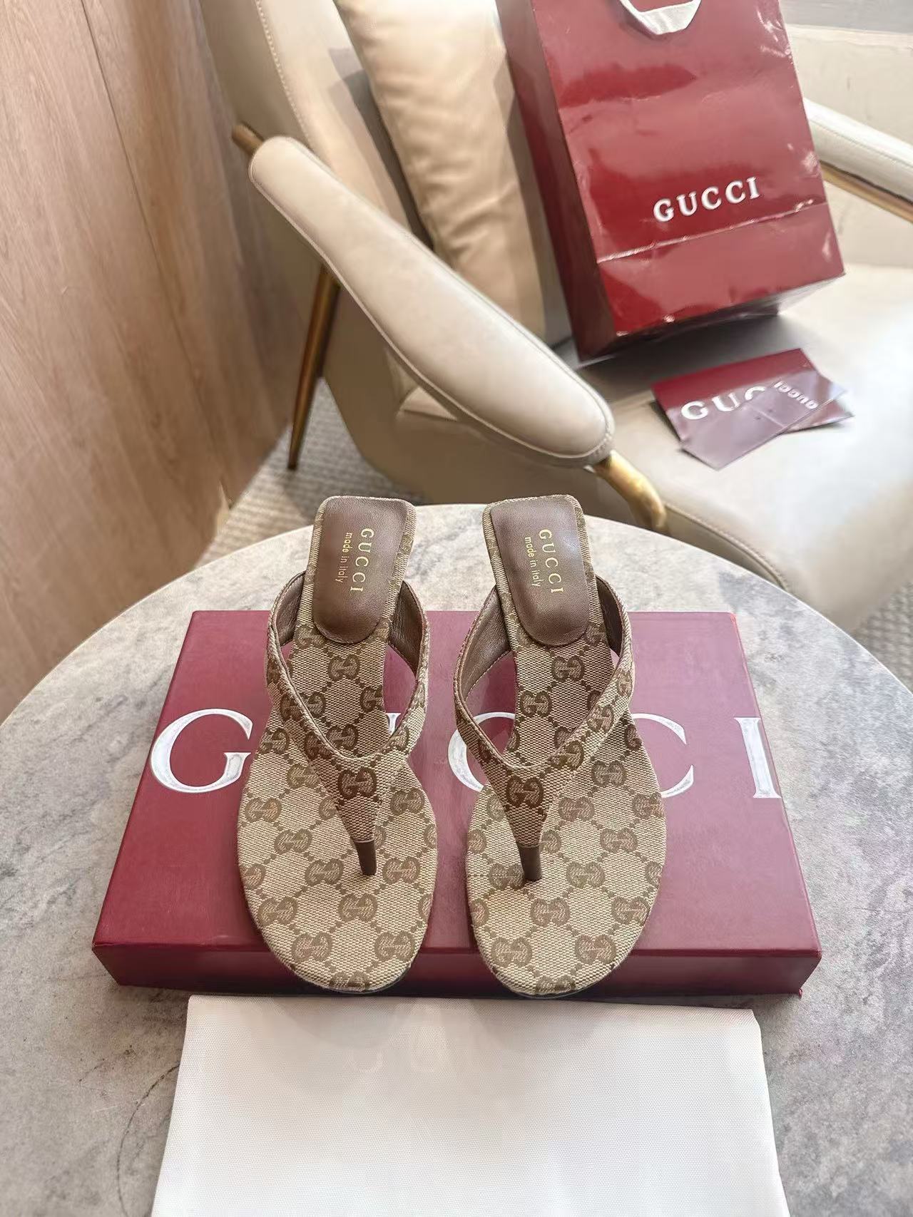 Gucci Women's Vittoria Thong in Sand and Brown GG Canvas