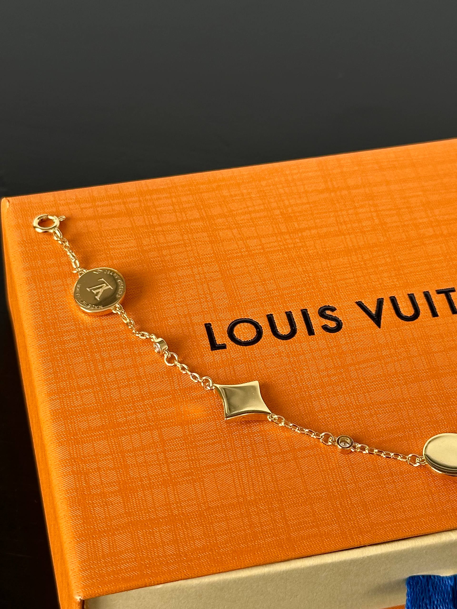 Louis Vuitton Full Diamond Floral Bracelet