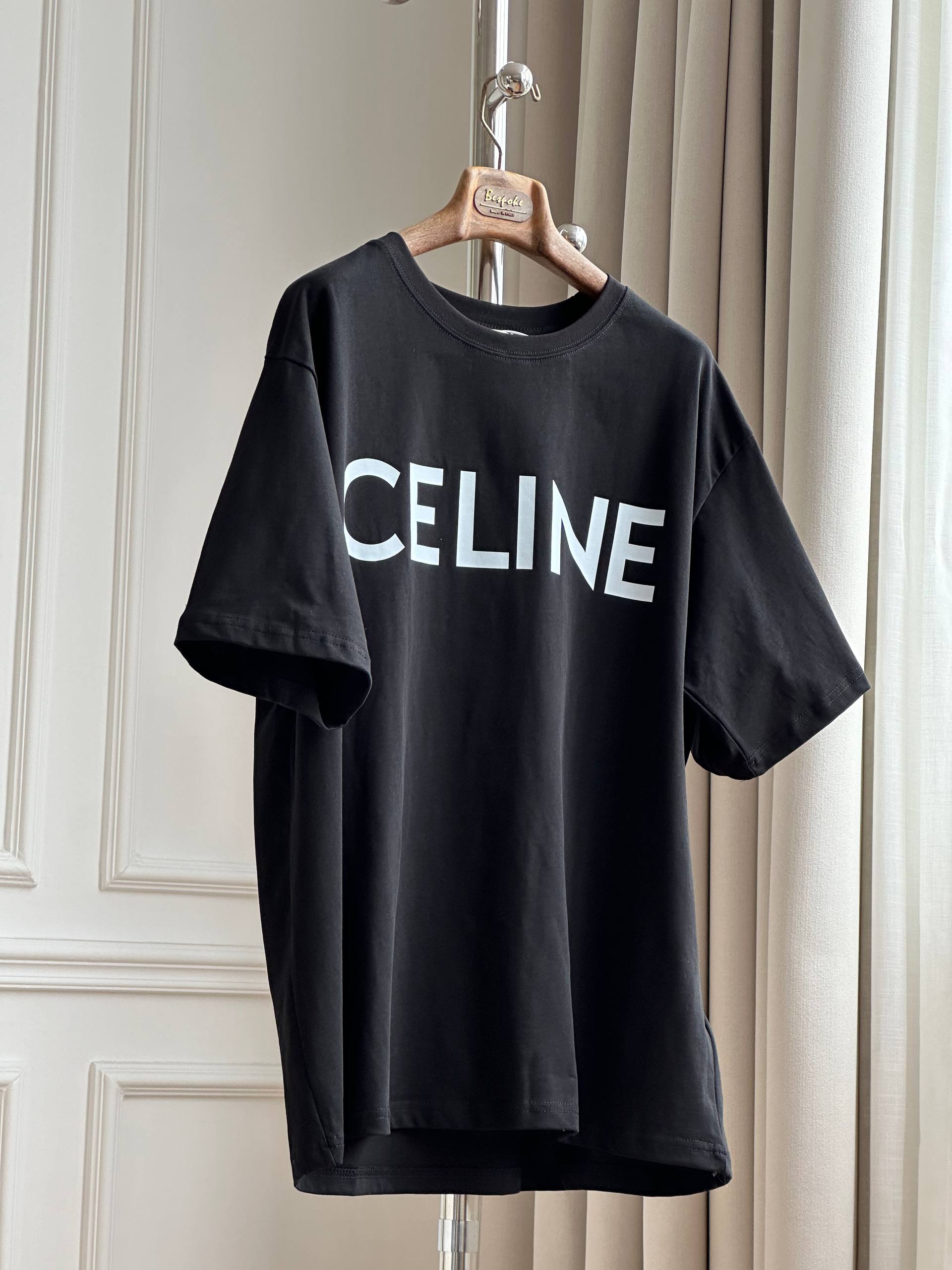 CELINE Classic Large Logo Printed Short-sleeve T-shirt