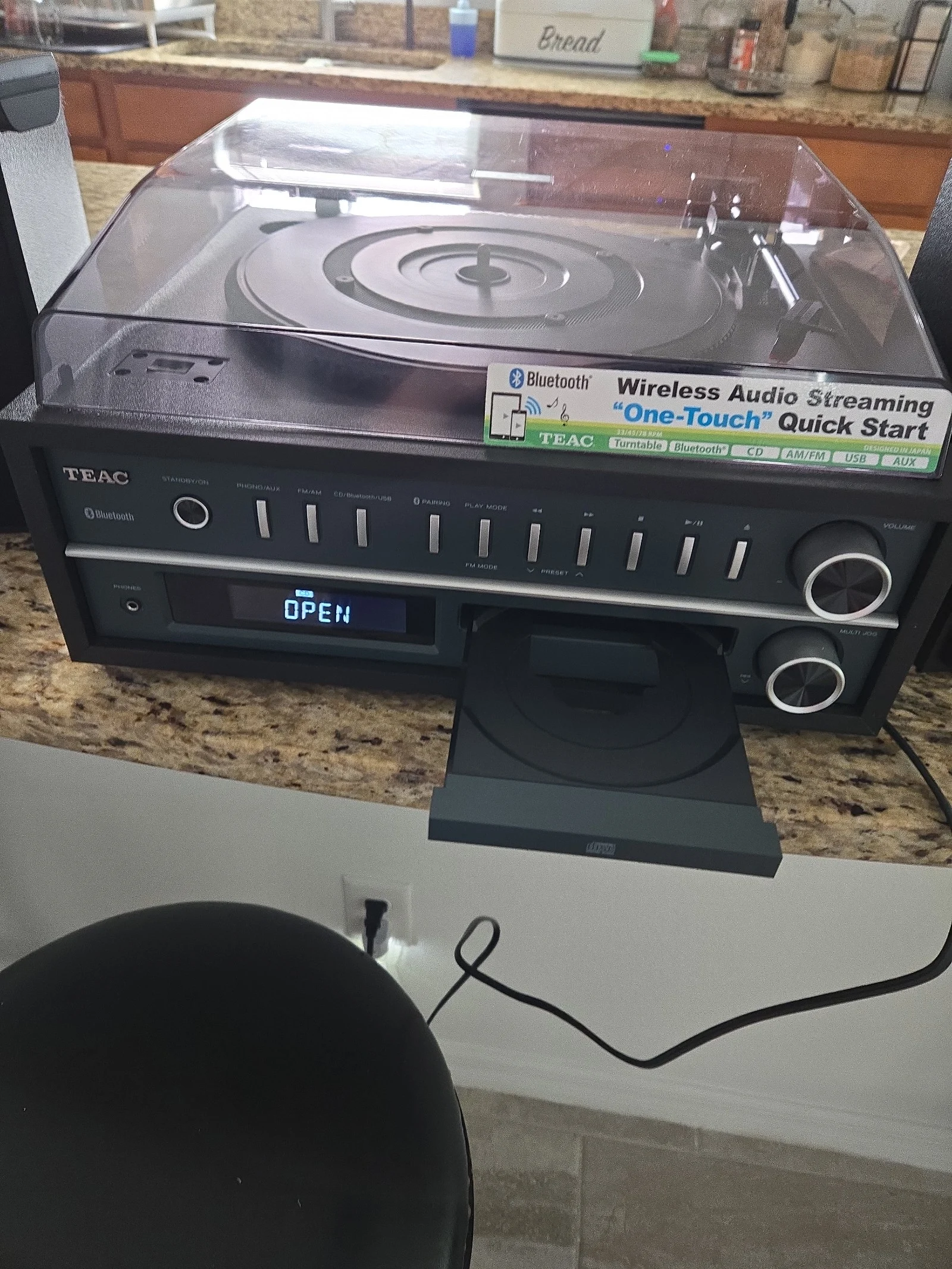 TEAC all in one system bluetooth,vinyl and CD LV84Q
