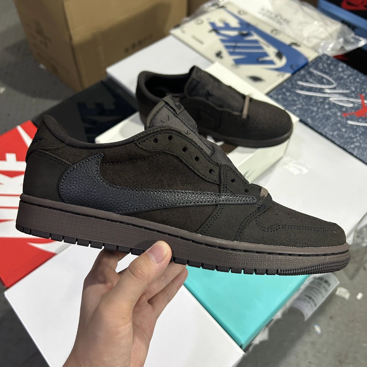 Air Jordan Travis Scott Velvet Brown