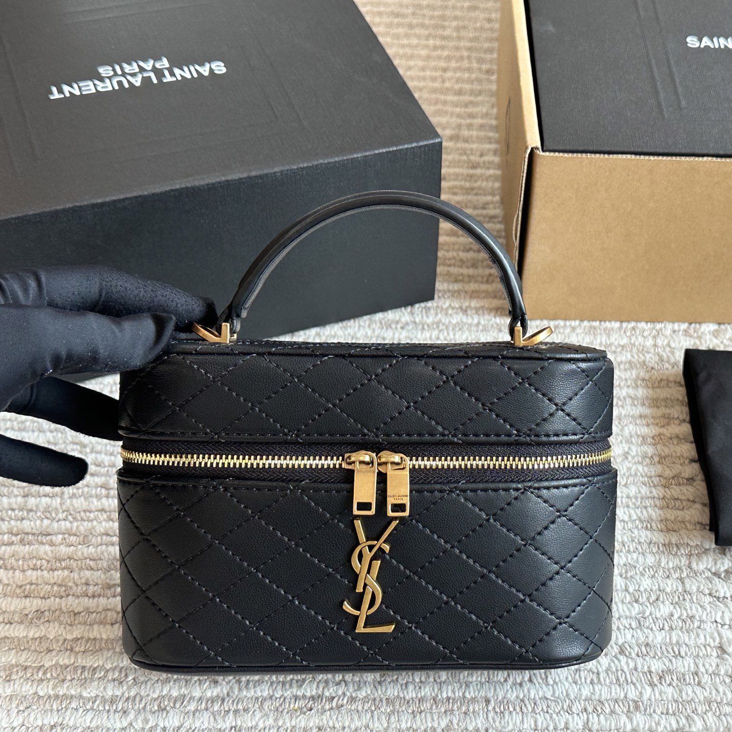 GABY VANITY BAG IN LAMBSKIN