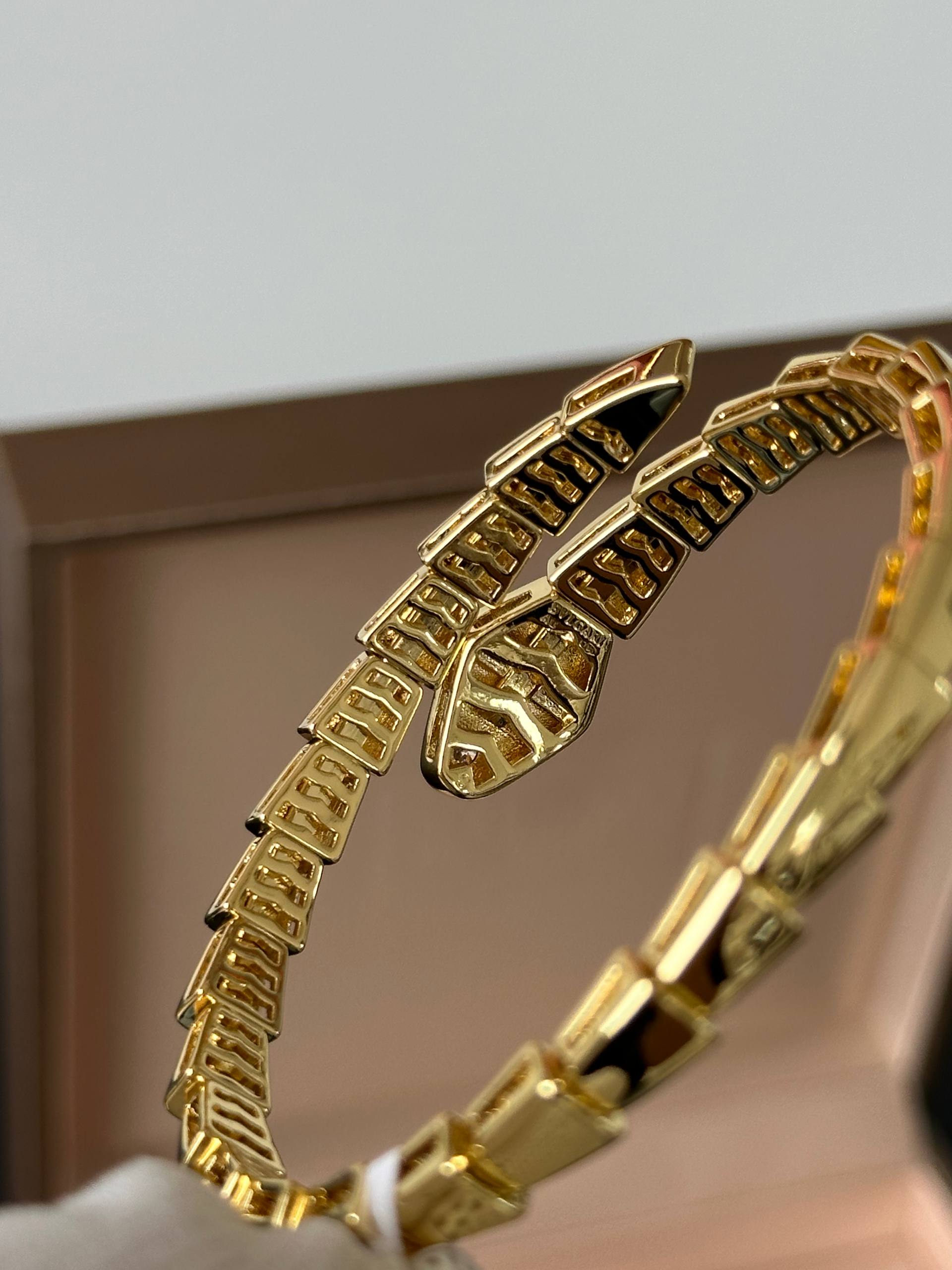 Bvlgari  Spirit Snake Series Gold Bracelet