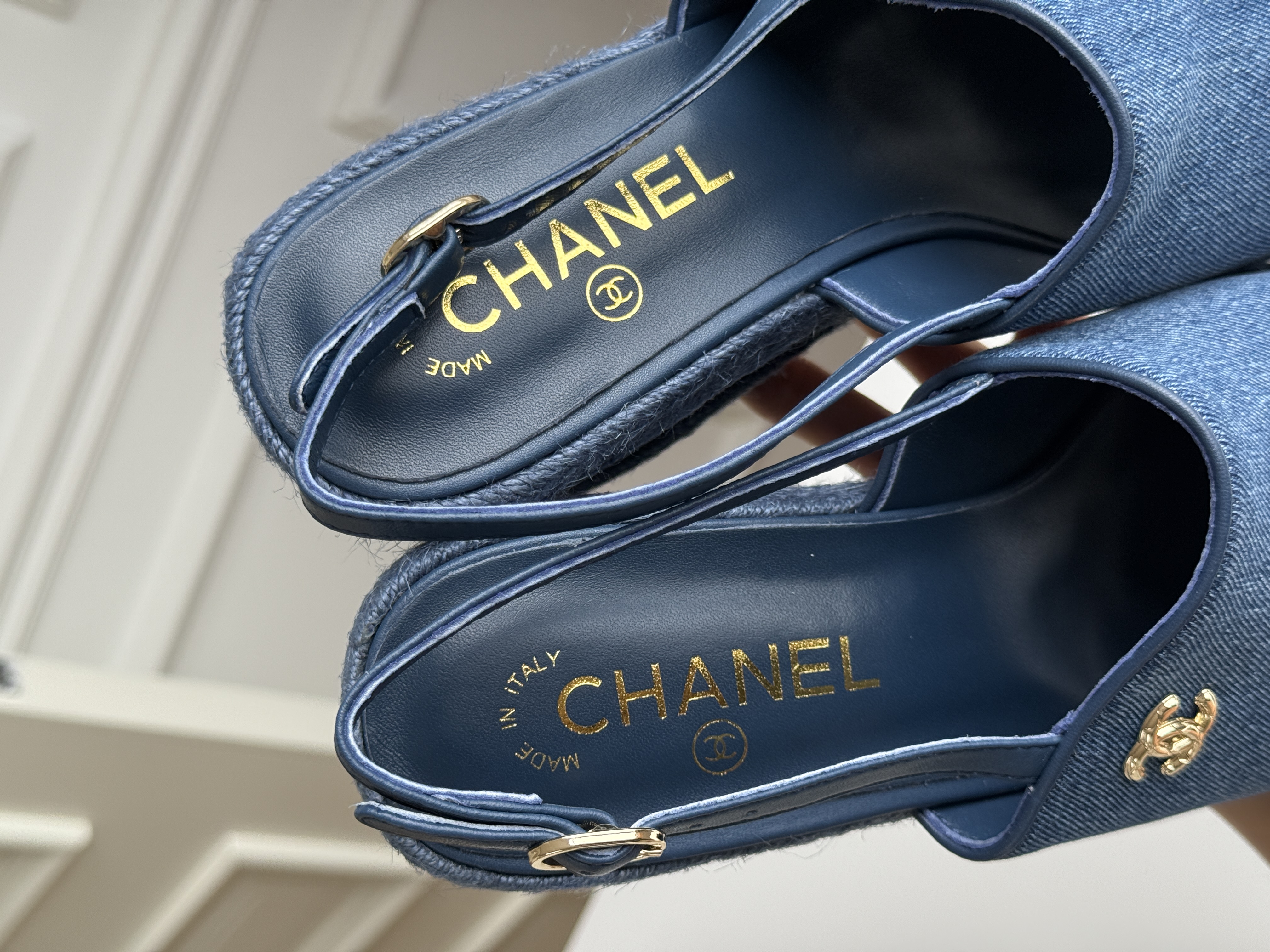 CHANEL Denim CC Logo Raffia Wedge Heel Slingback Peep Toe Sandals