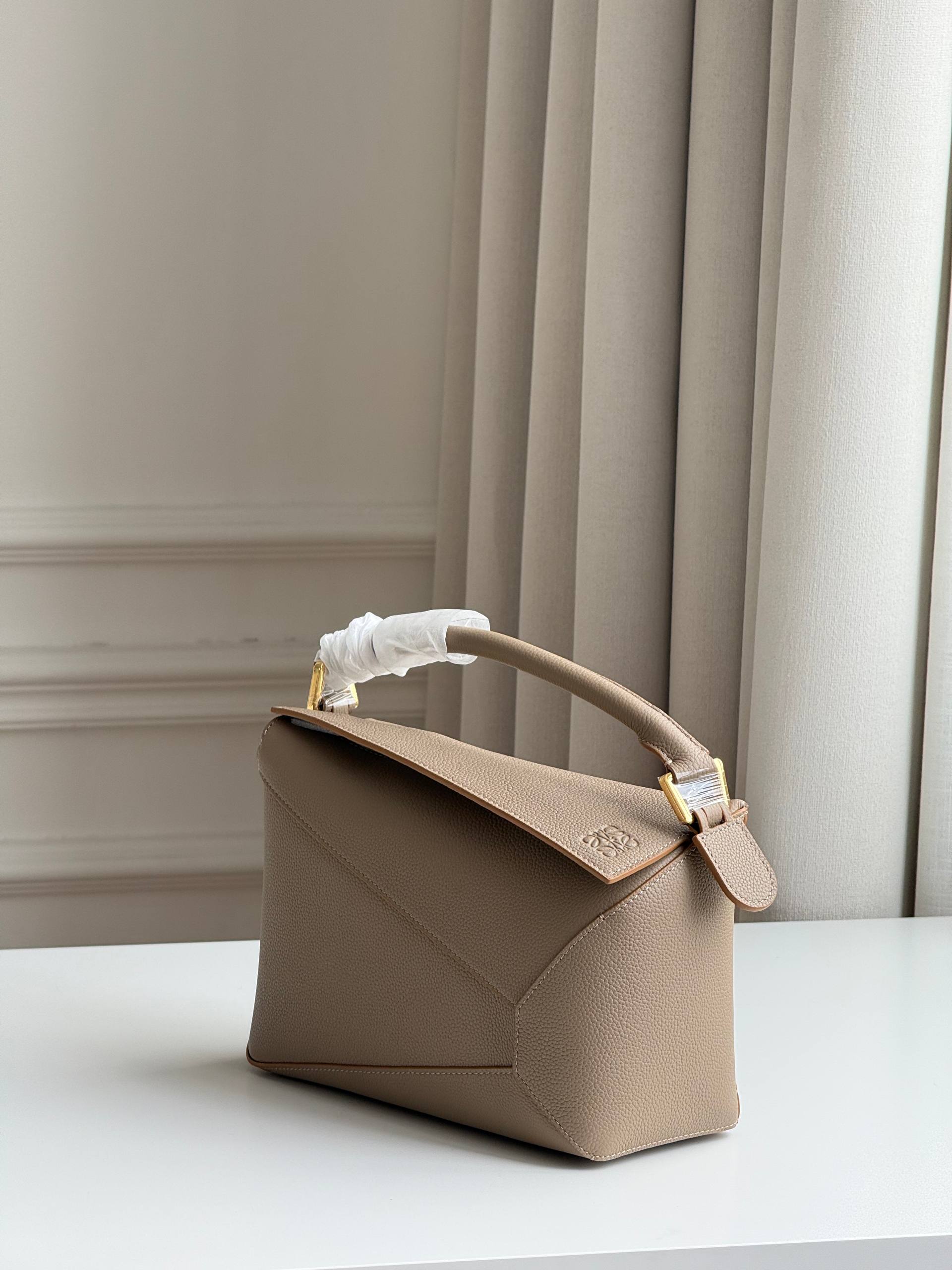 LOEWE Puzzle Geometric Splicing Bag