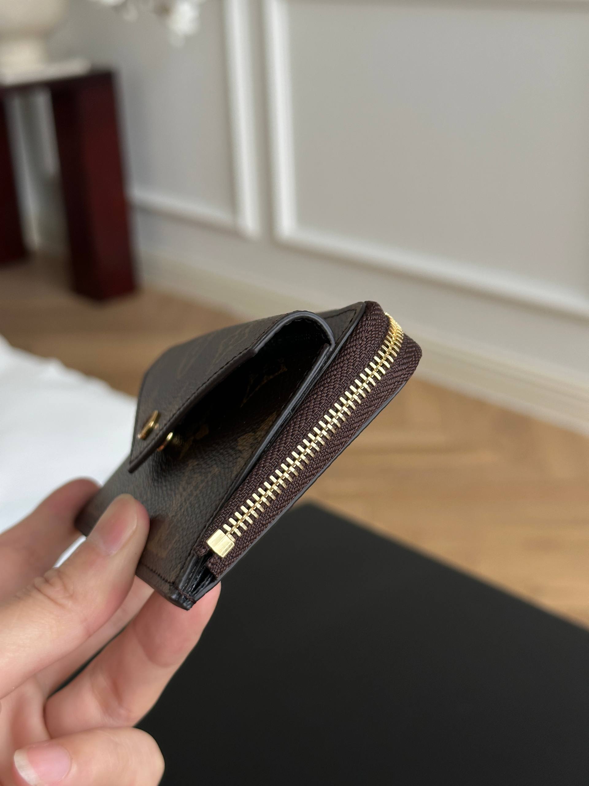 Louis Vuitton Monogram Envelope Zipped Card Coin Wallet