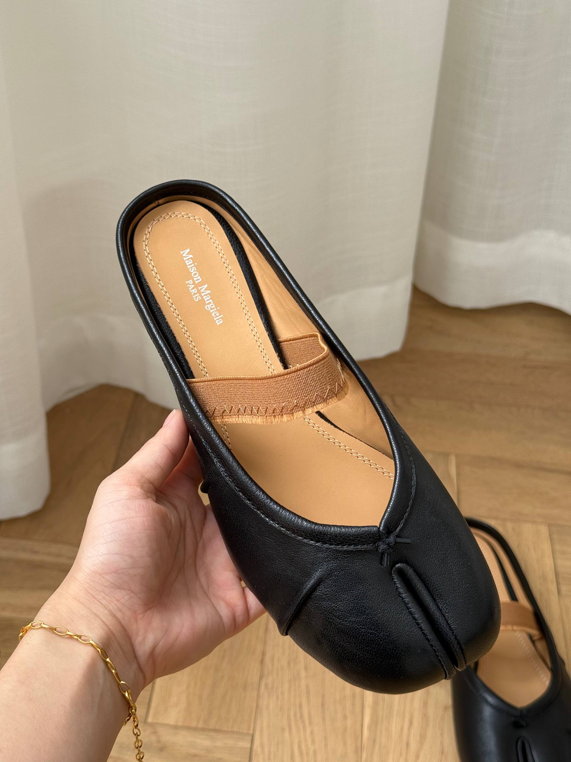 Maison Margiela Tabi Split-Toe Strap Mule Slippers