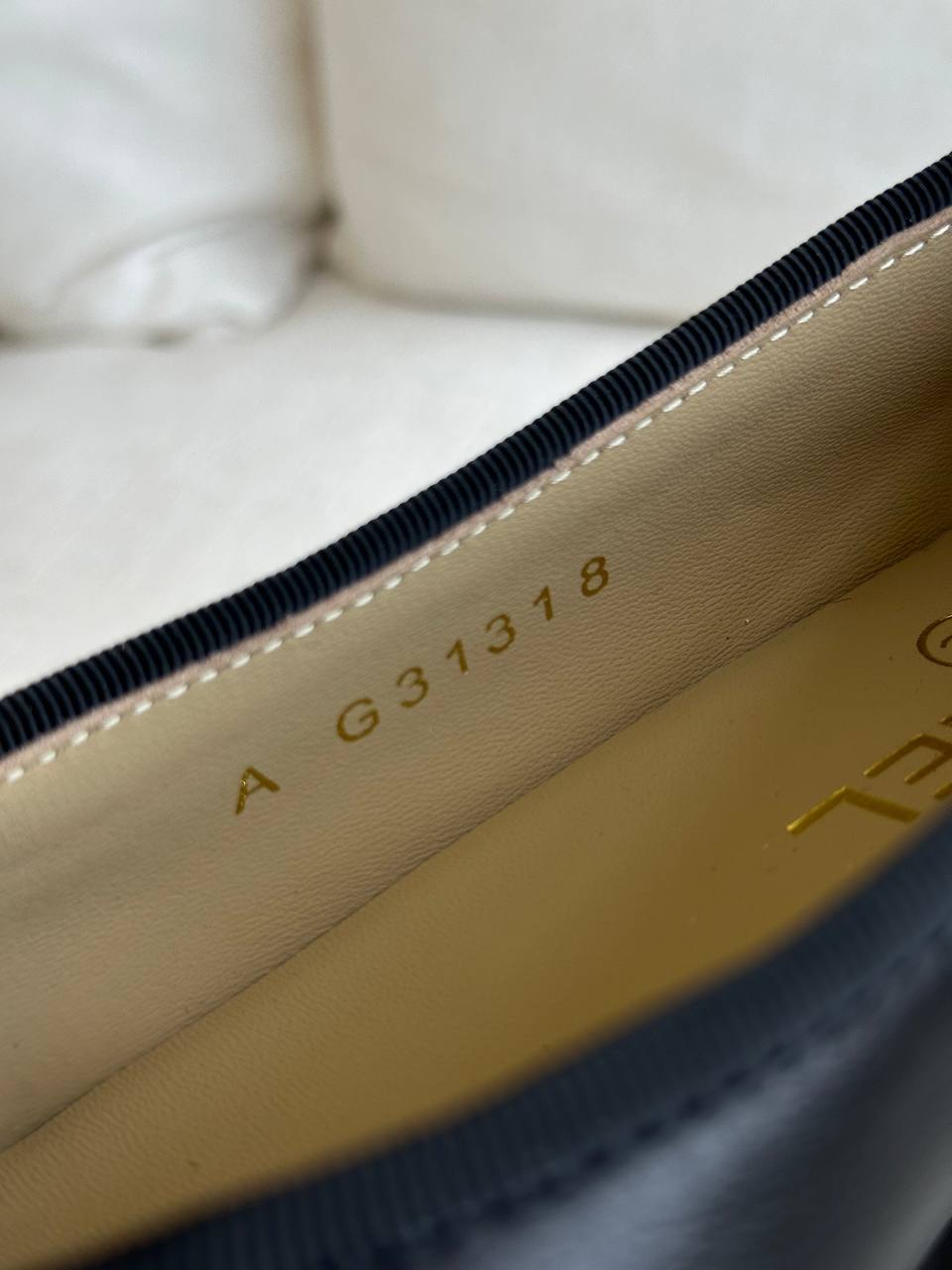 CHANEL Two-Tone Bow Interlocking CC Ballet Flats