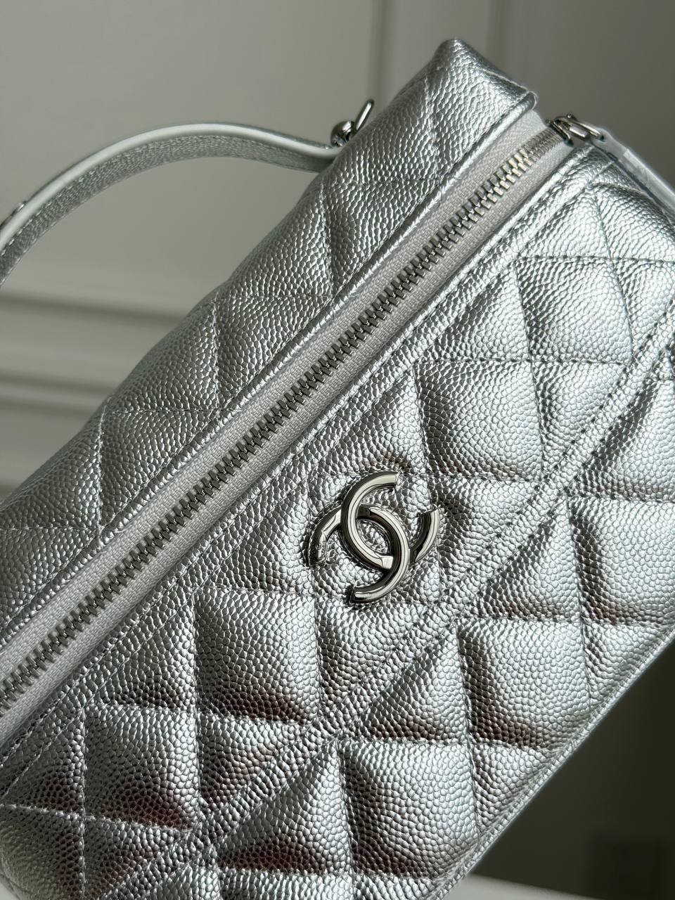 CHANEL Top Handle Long Vanity Case with Chain