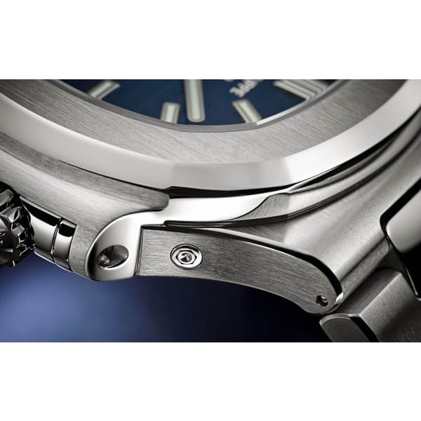 Patek Philippe Nautilus Steel 5726-1A-014 with Black Gradated dial【1:1 Replica】