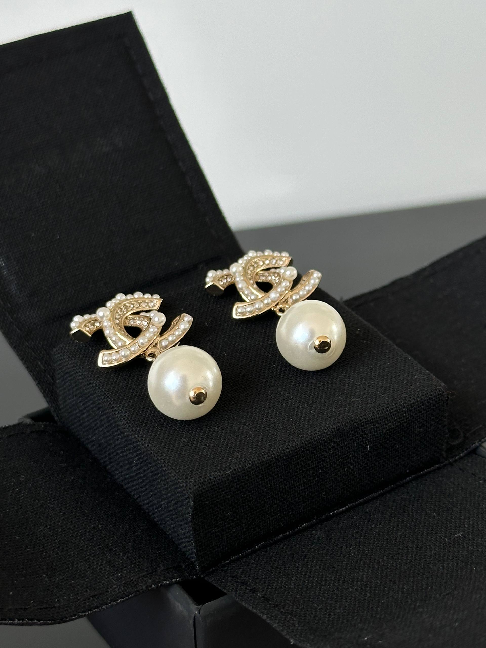CHANEL CC Logo Crystal & Pearl Drop Earrings