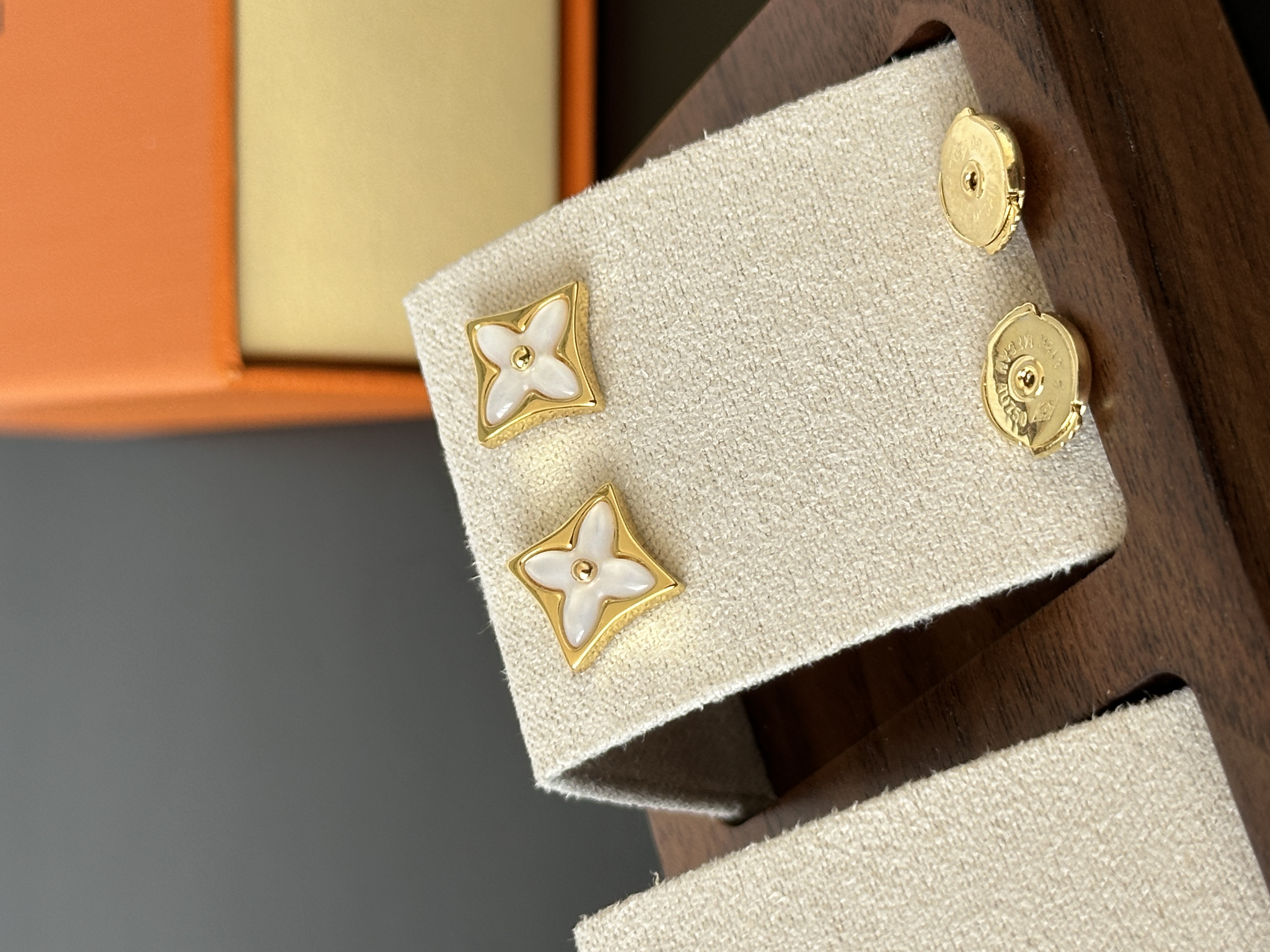 LV Square Four-Leaf Clover Earrings with White Mother-of-Pearl
