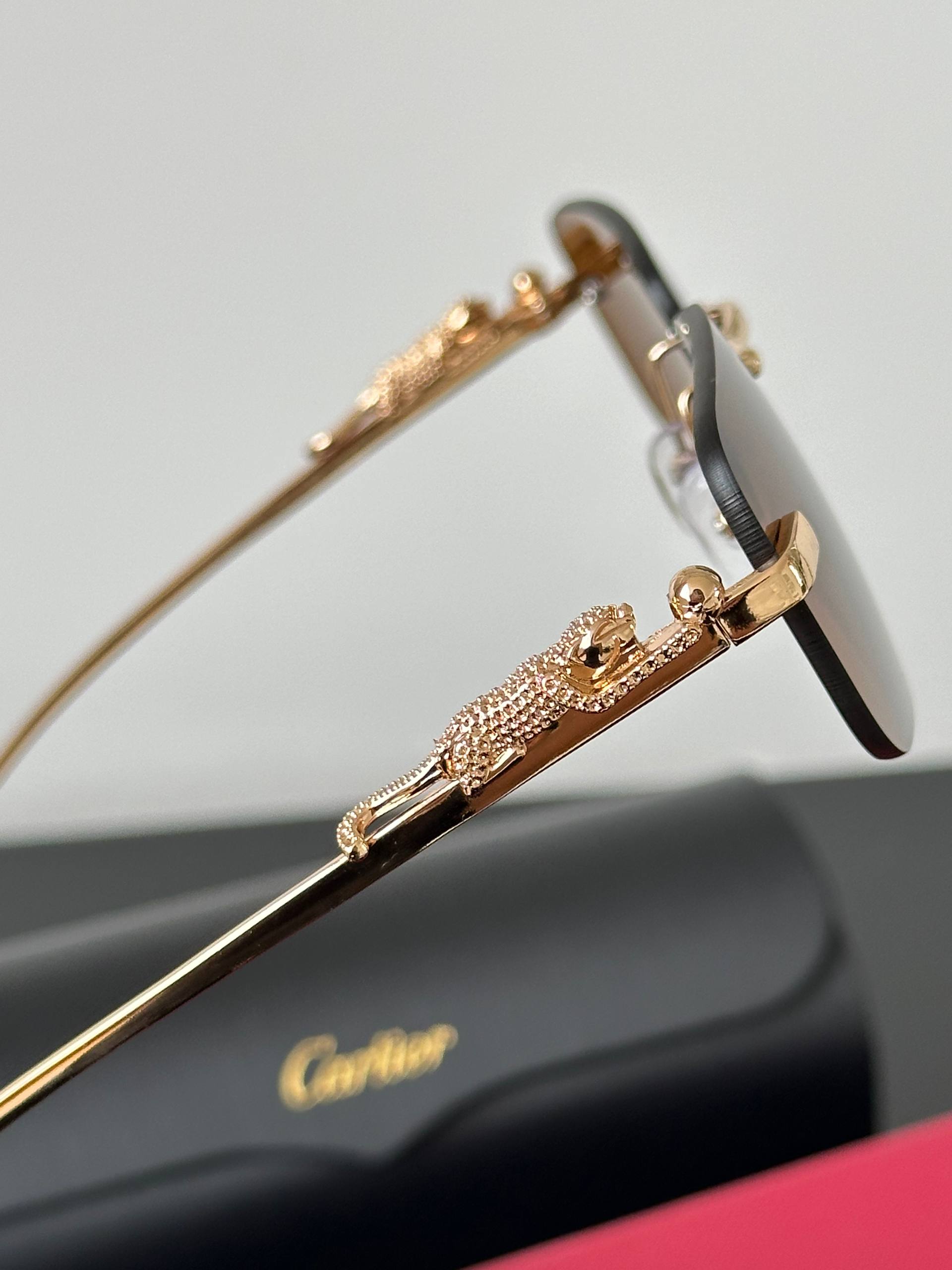Cartier Panthère de Cartier Rimless Panther Sunglasses