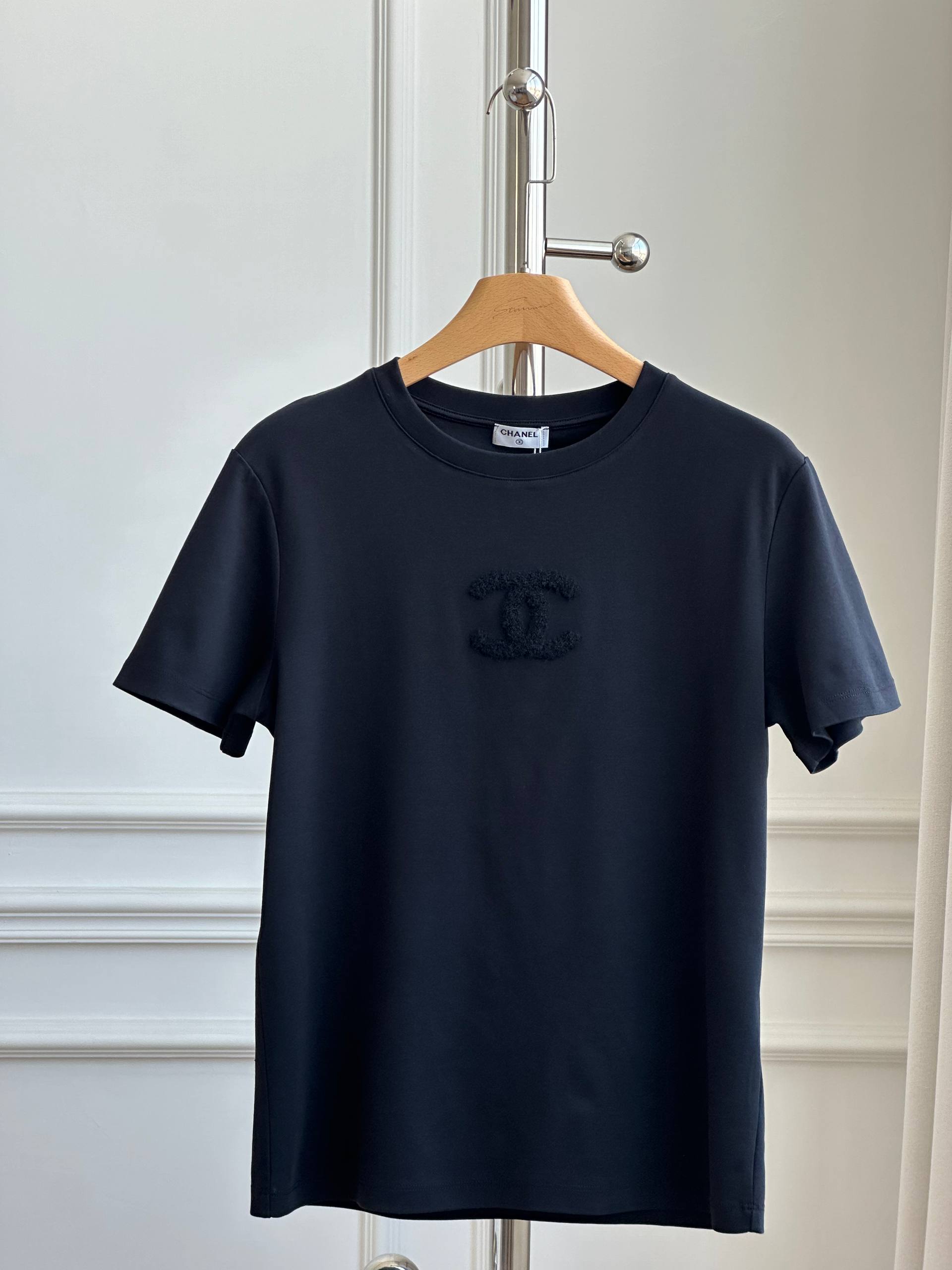 Chanel Interlocking CC Towel Embroidery Cotton T-Shirt