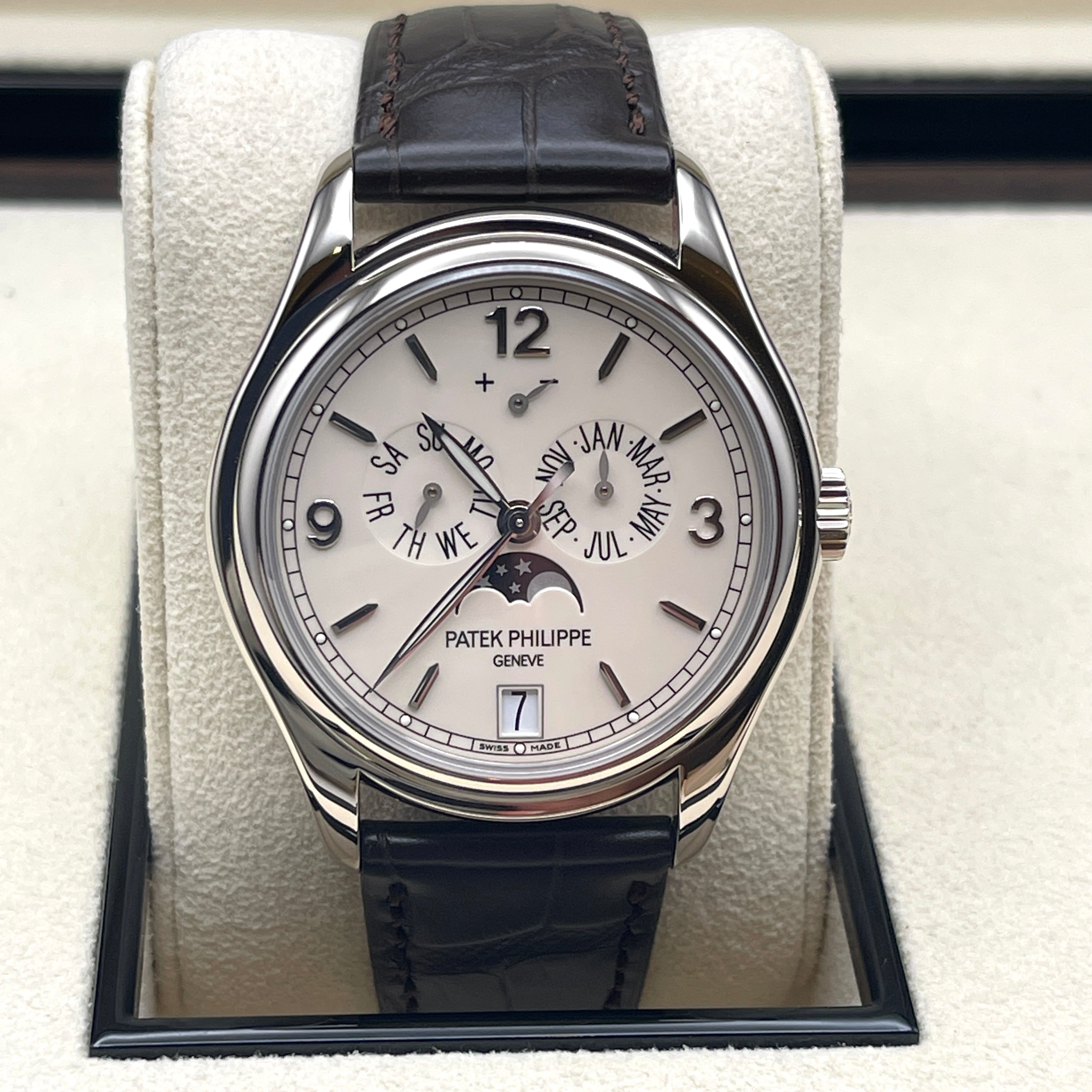 Patek Philippe Complications Moon Phases Annual Calendar 5146G-001【1:1 Replica】