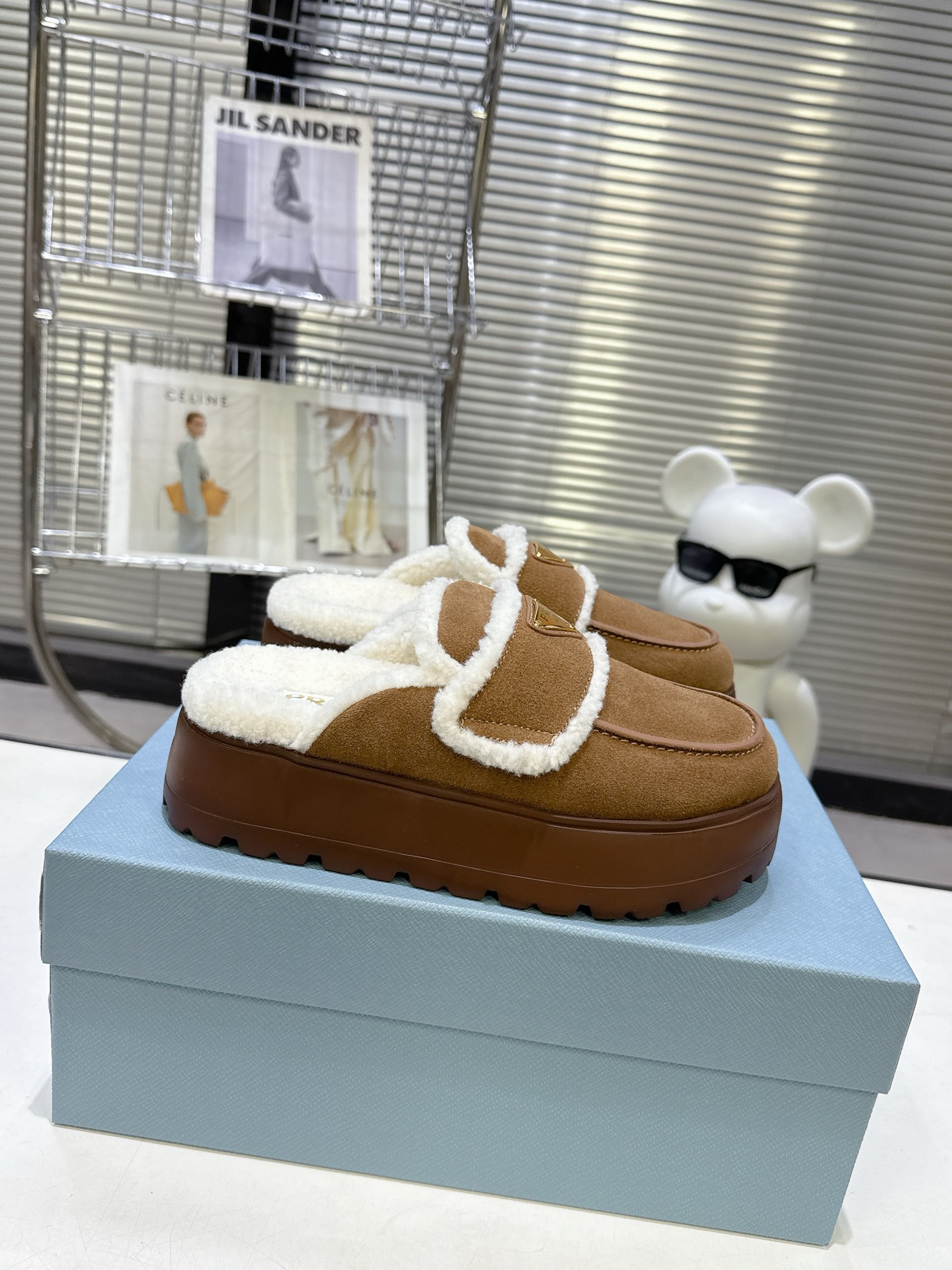 Prada shearlina-lined Suede Mules