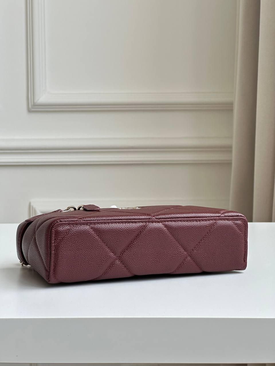 Chanel Burgundy Caviar Leather Diamond Quilt Double Zip Handheld Vanity Case Bag