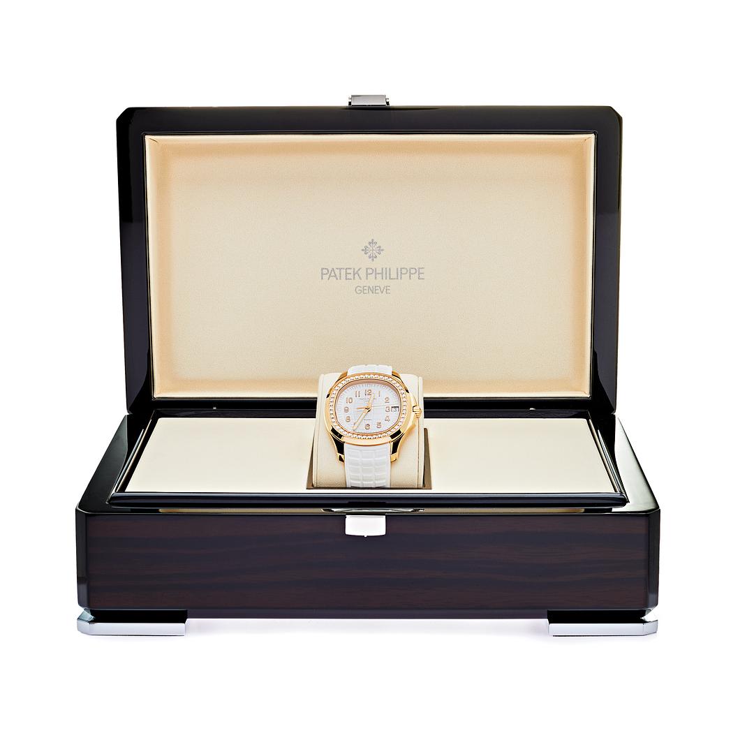 Patek Philippe Aquanaut Tiffany & Co. Rose Gold White Dial 5268/200R-001【1:1 Replica】