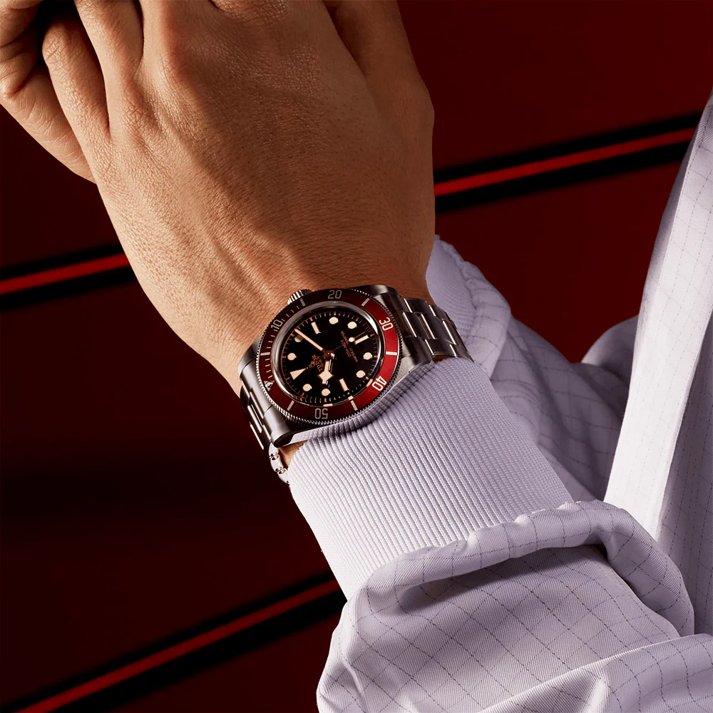 Black Bay 41mm Black Dial & Red Bezel Men's Bracelet Watch