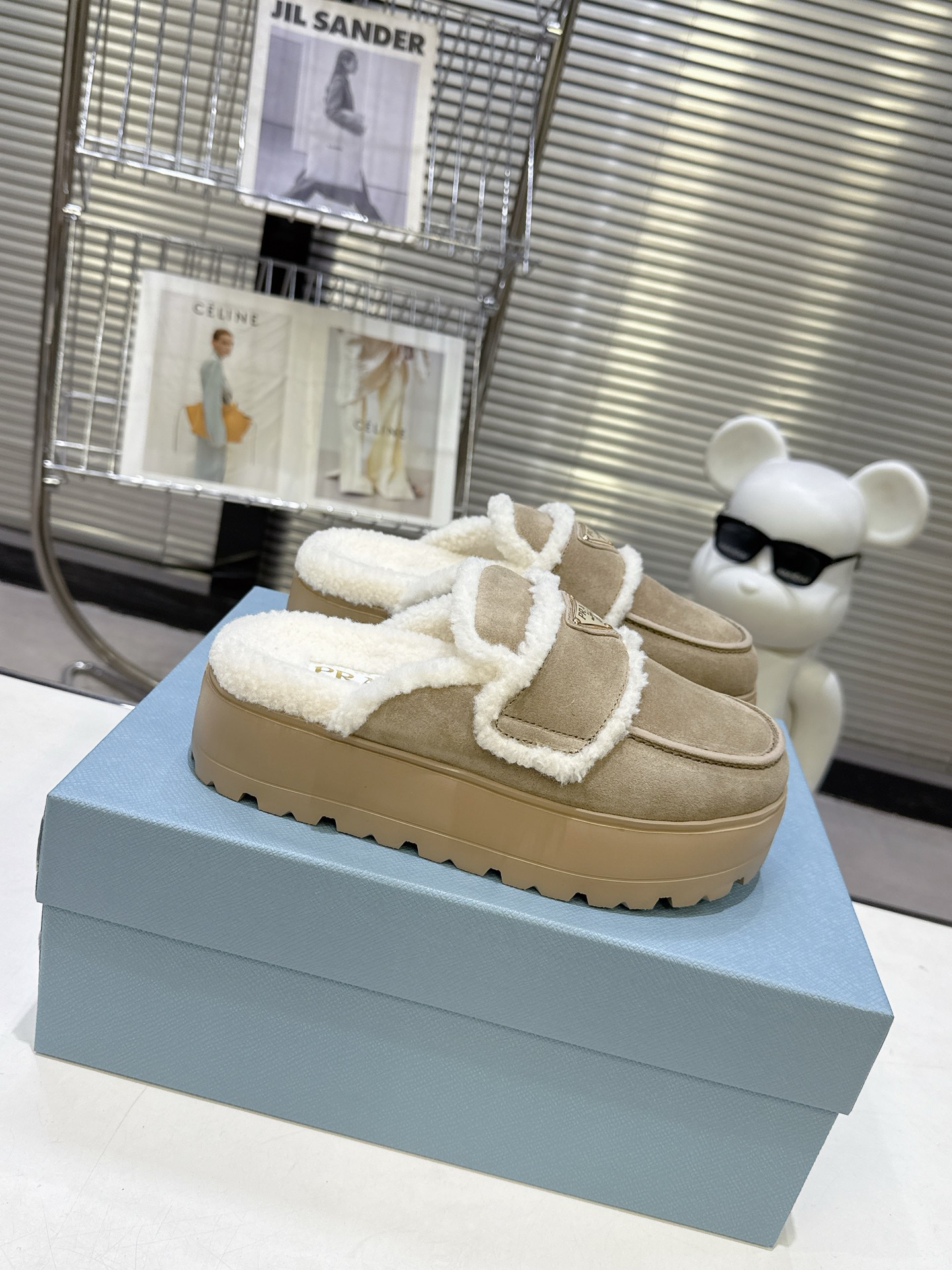 Prada shearlina-lined Suede Mules