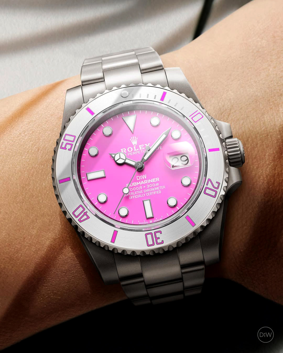 DiW Rolex Submariner FUCHSIA【1:1 Replica】