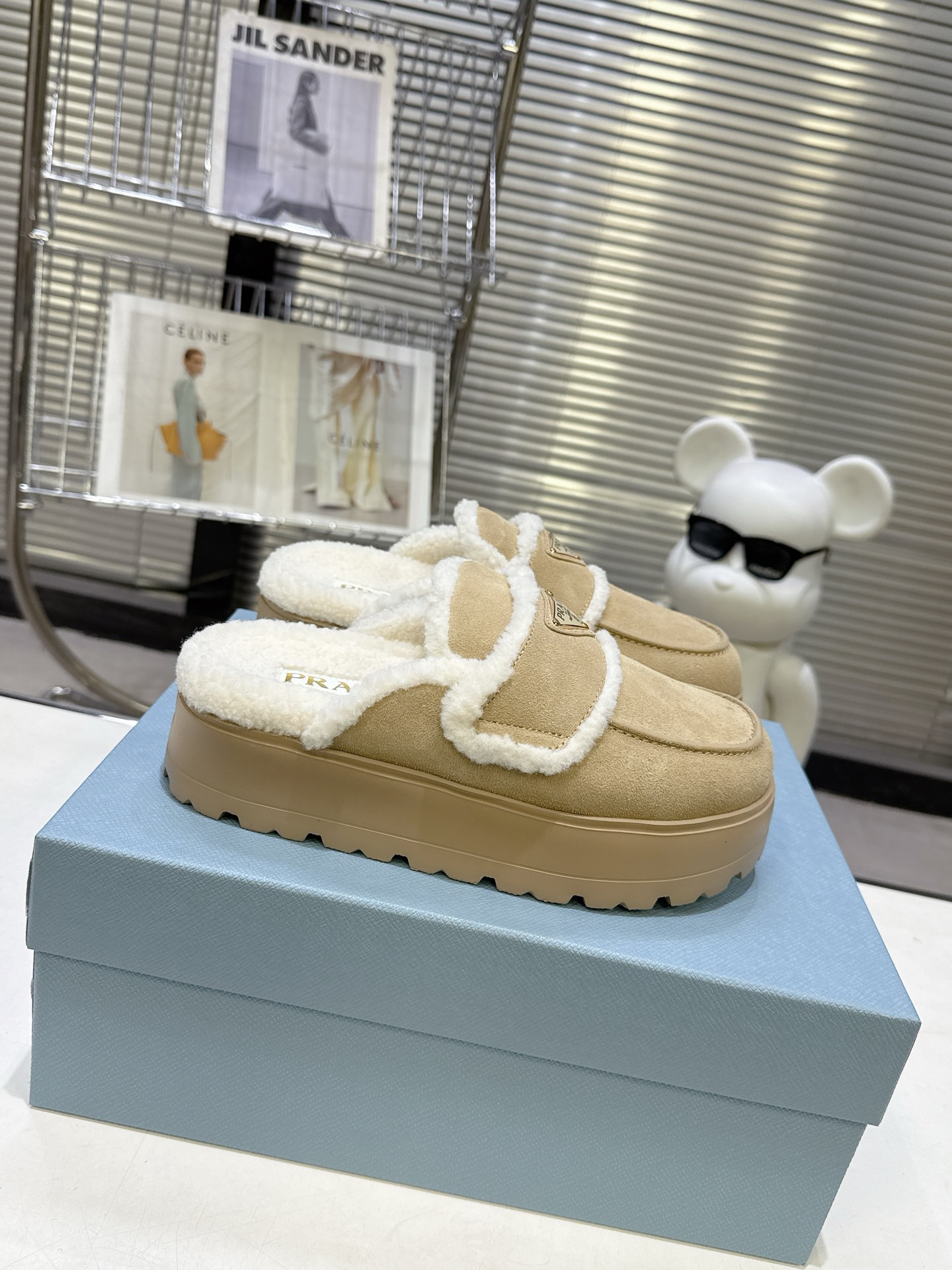 Prada shearlina-lined Suede Mules