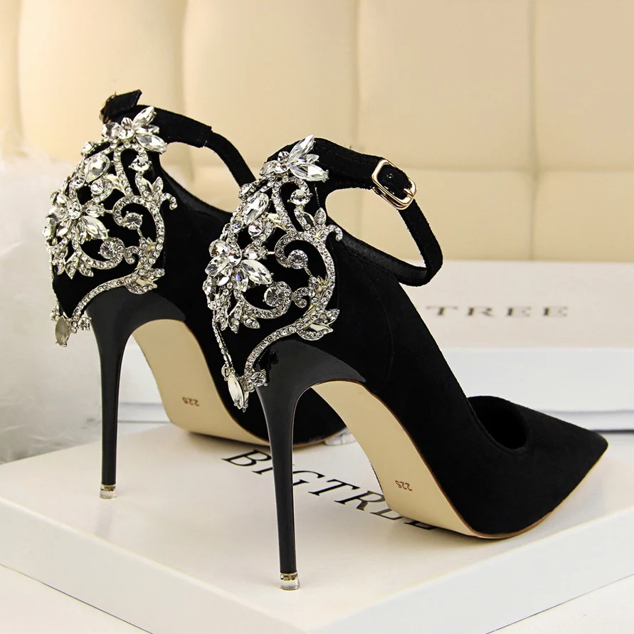 Escarpins en Suédine à Talons Aiguilles et Strass